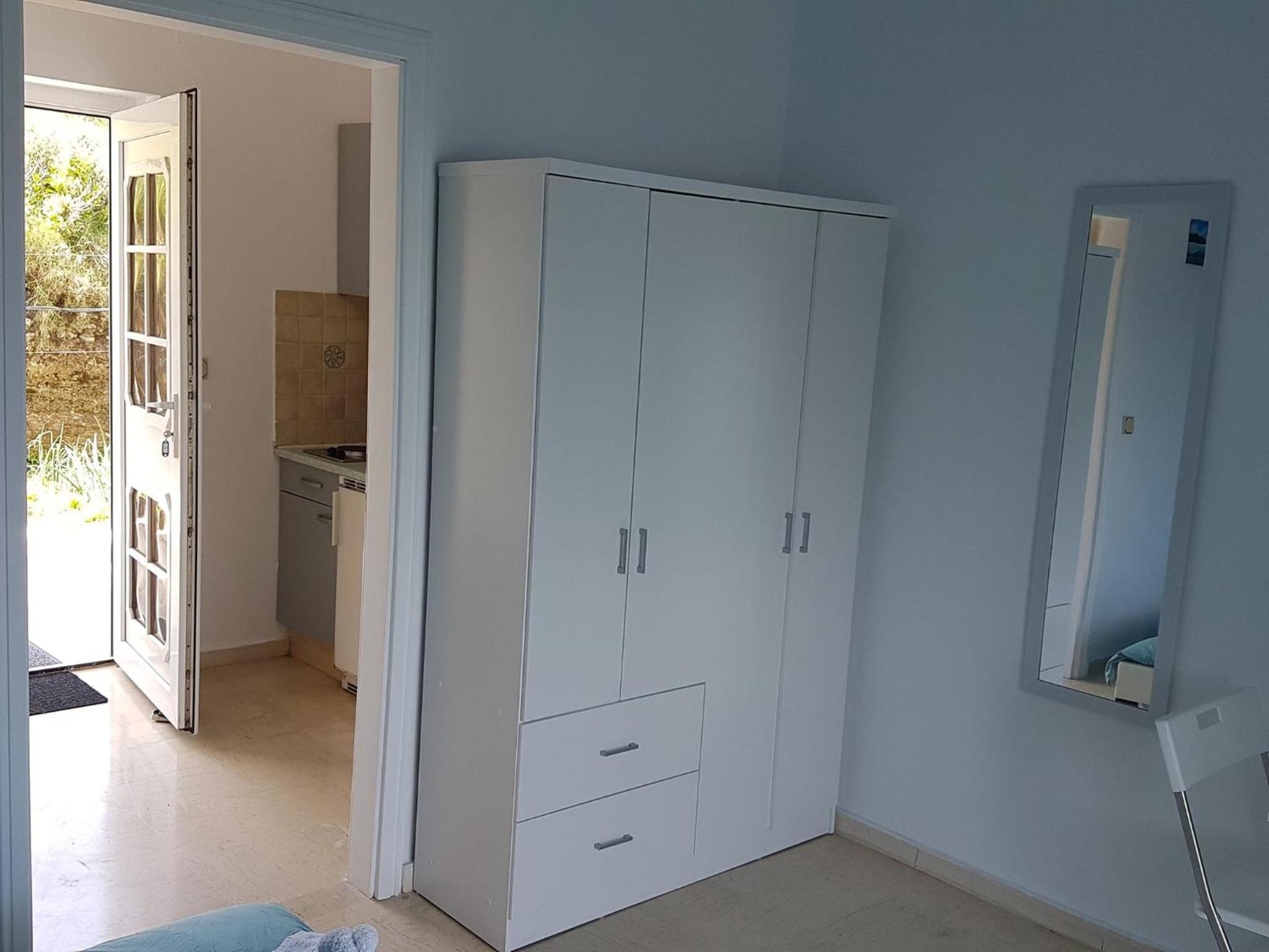 One-Bedroom Suite - Photo 3