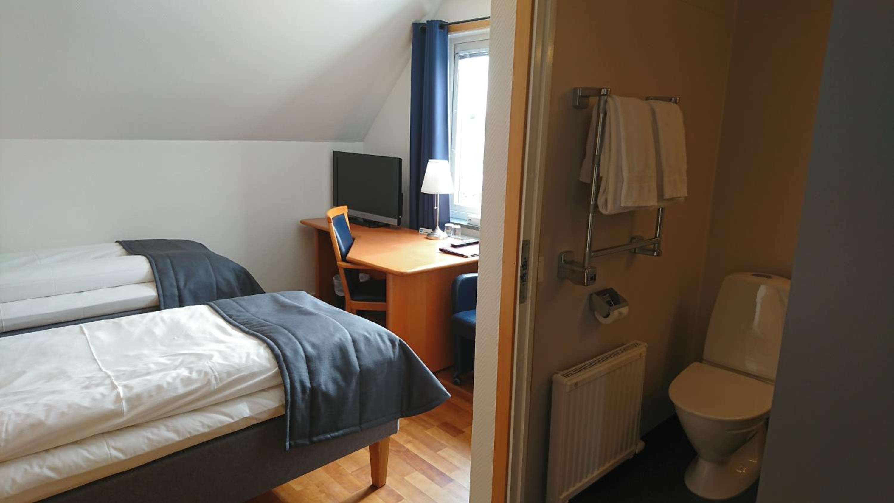 Small Twin Room
