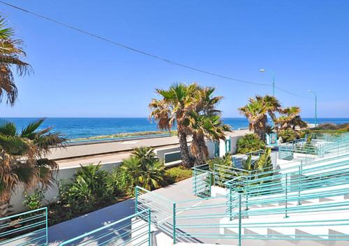 Apartment with Sea View photo 2