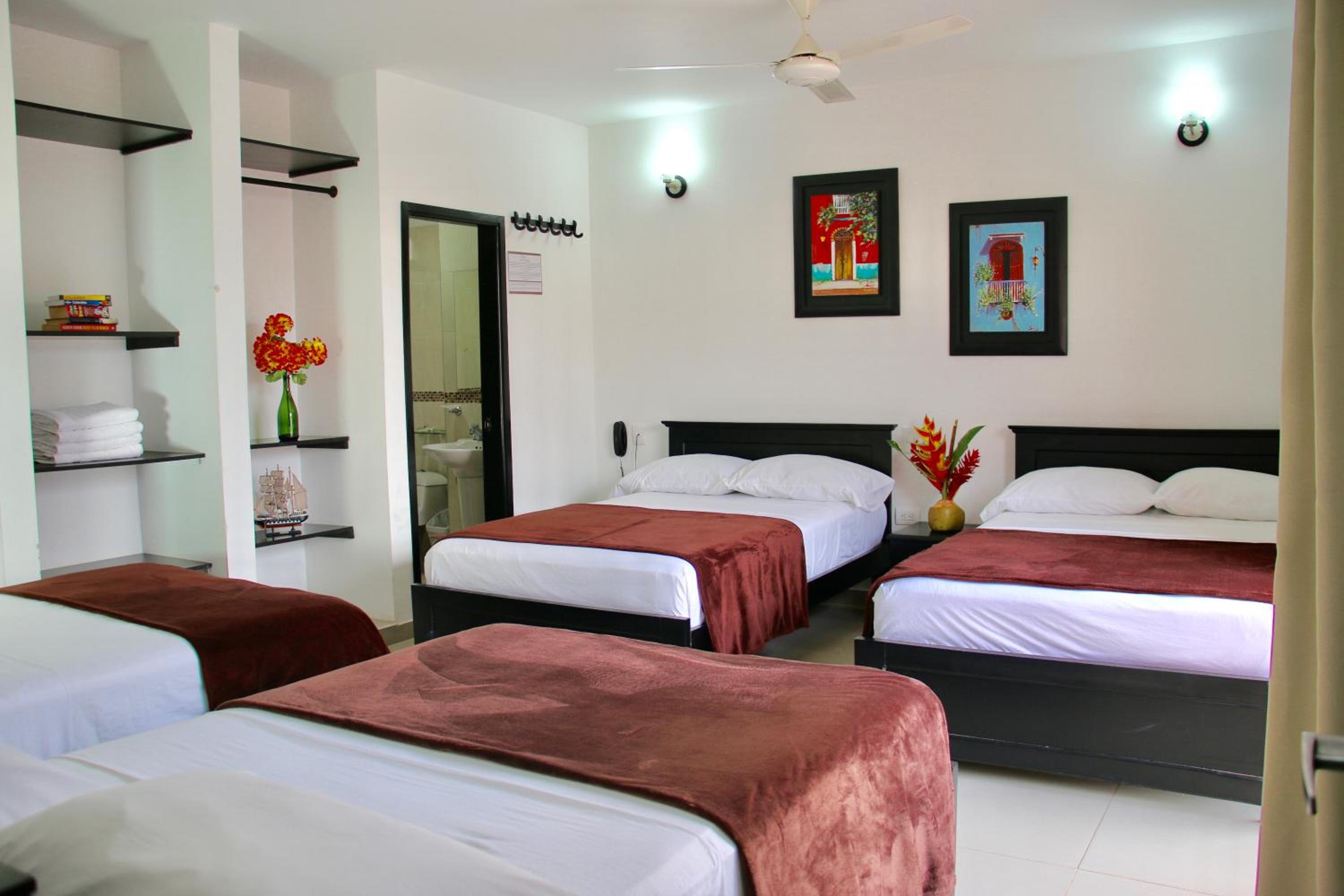 Standard Quadruple Room photo 2