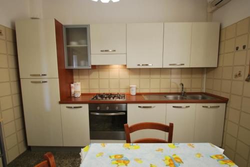 Apartment photo 3
