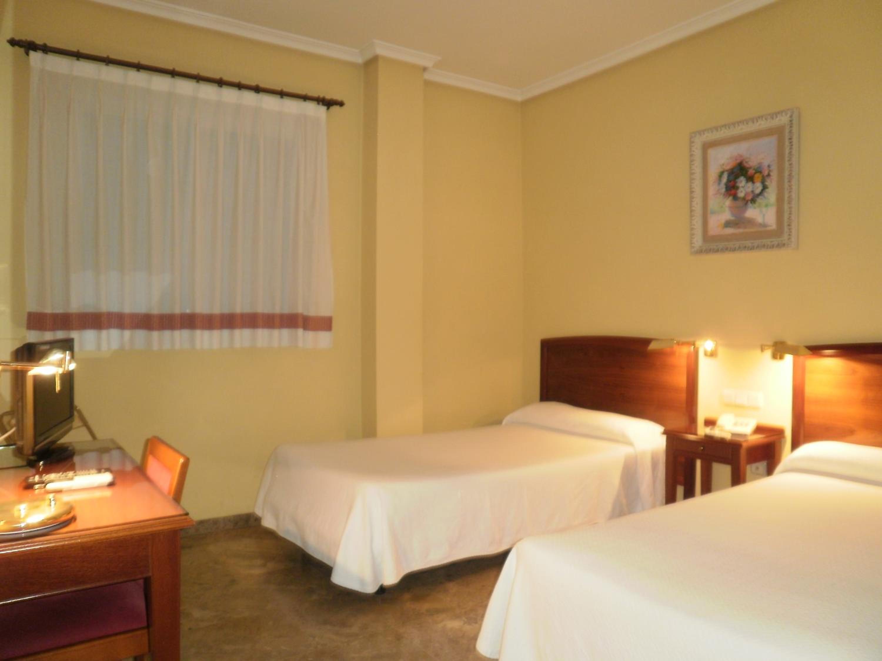 Double or Twin Room photo 1