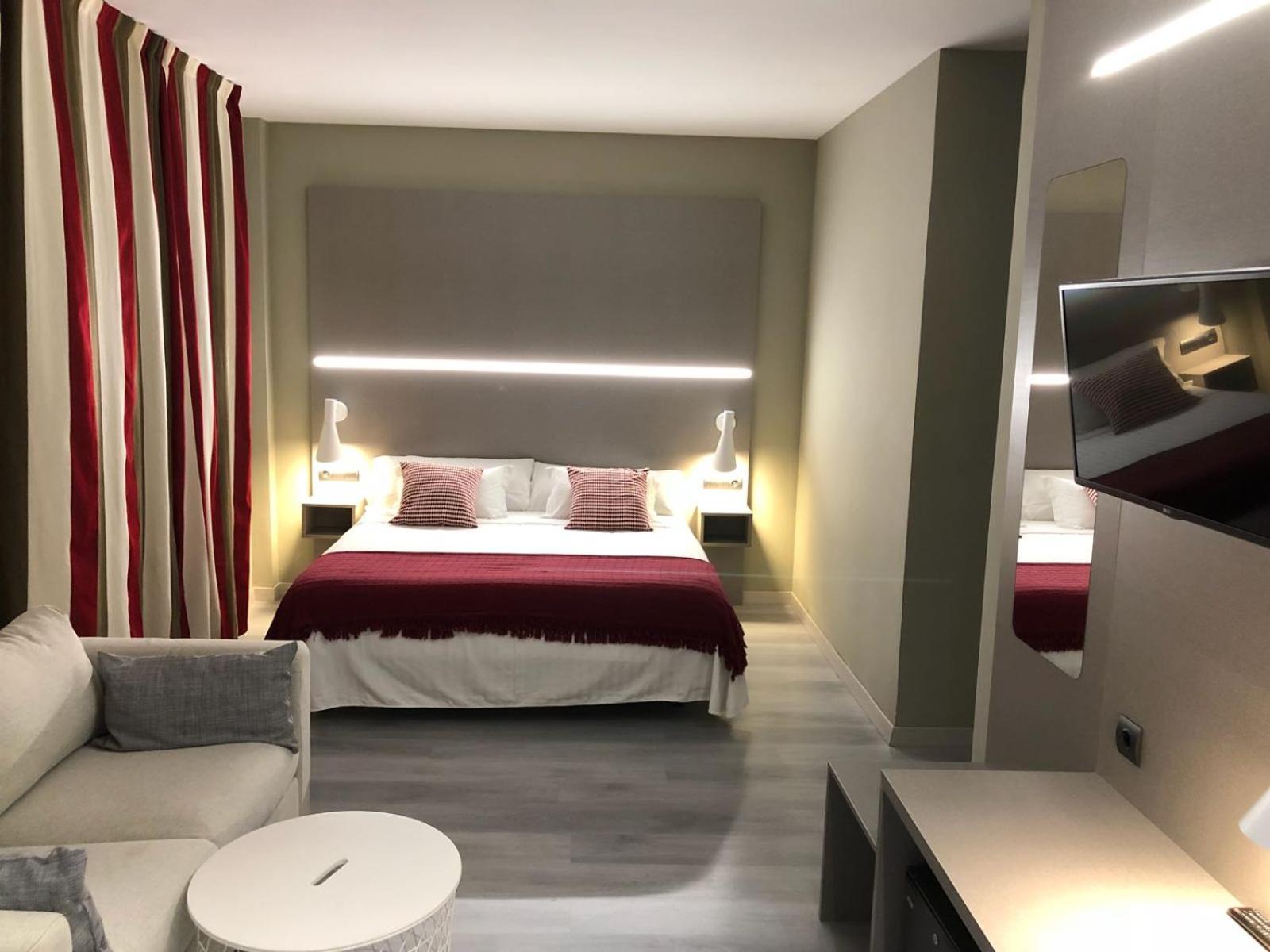 Deluxe Suite photo 2