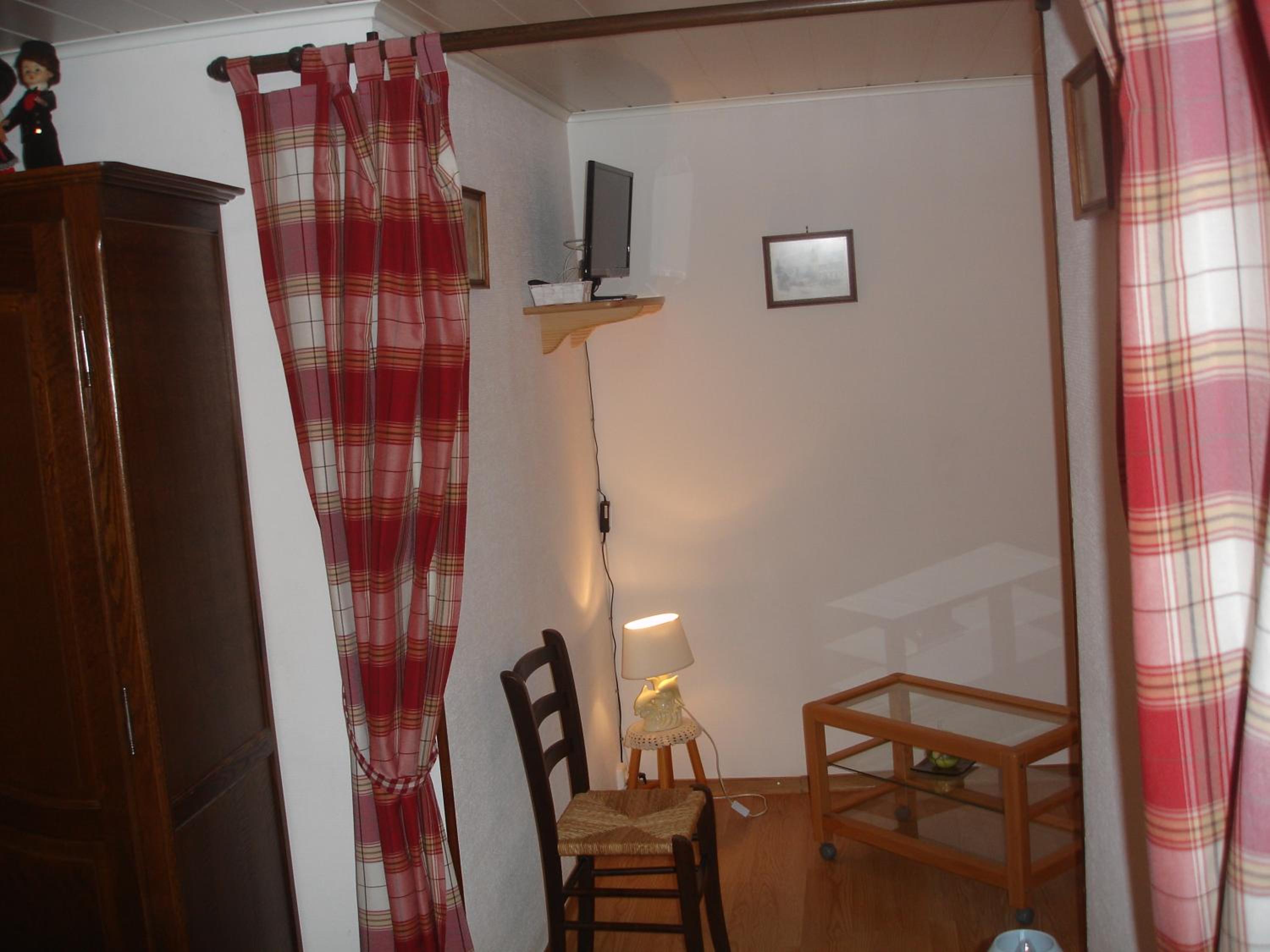 One-Bedroom House photo 2