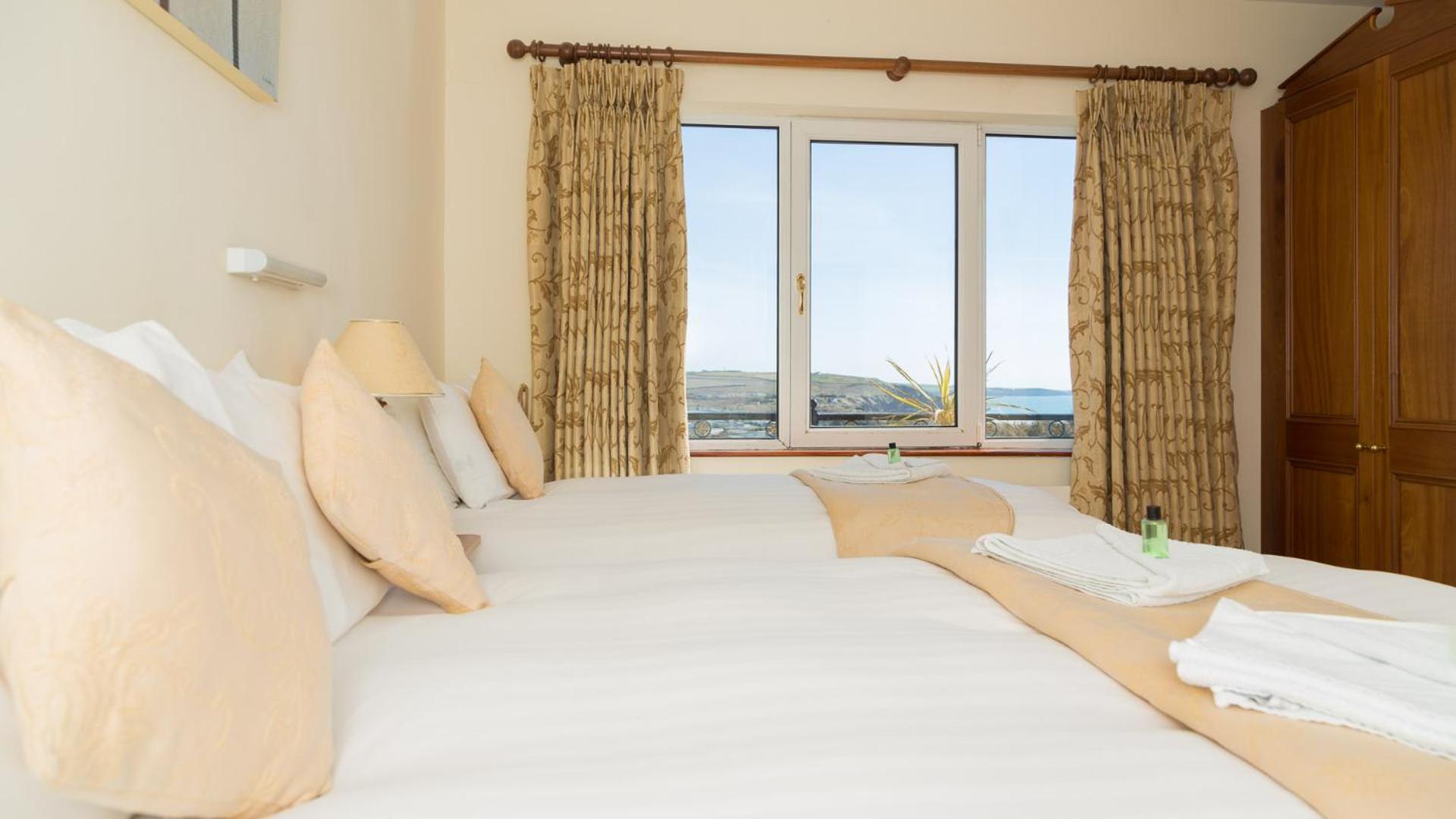 Triple Room with Sea View