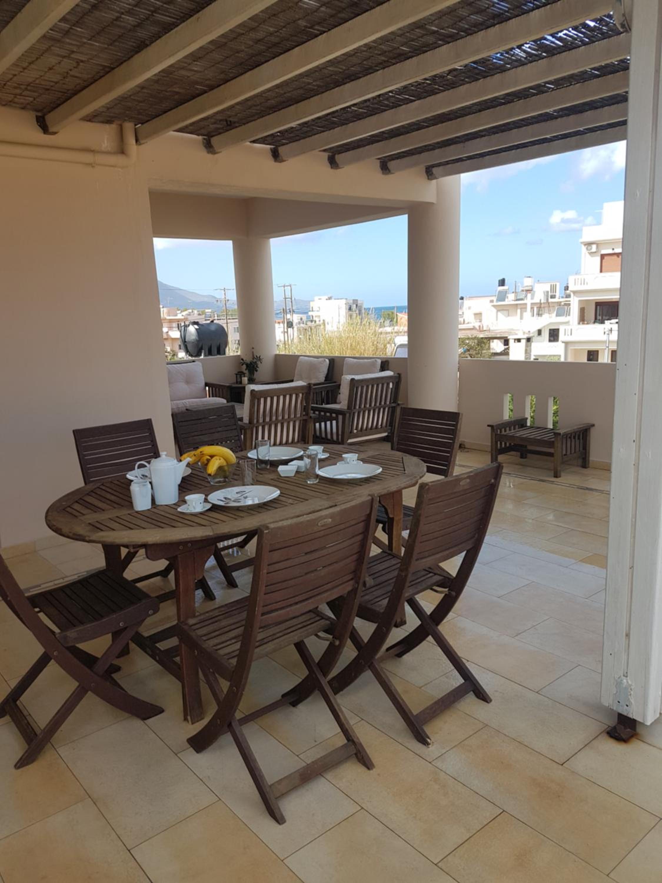 Apartment with Terrace - Photo 4
