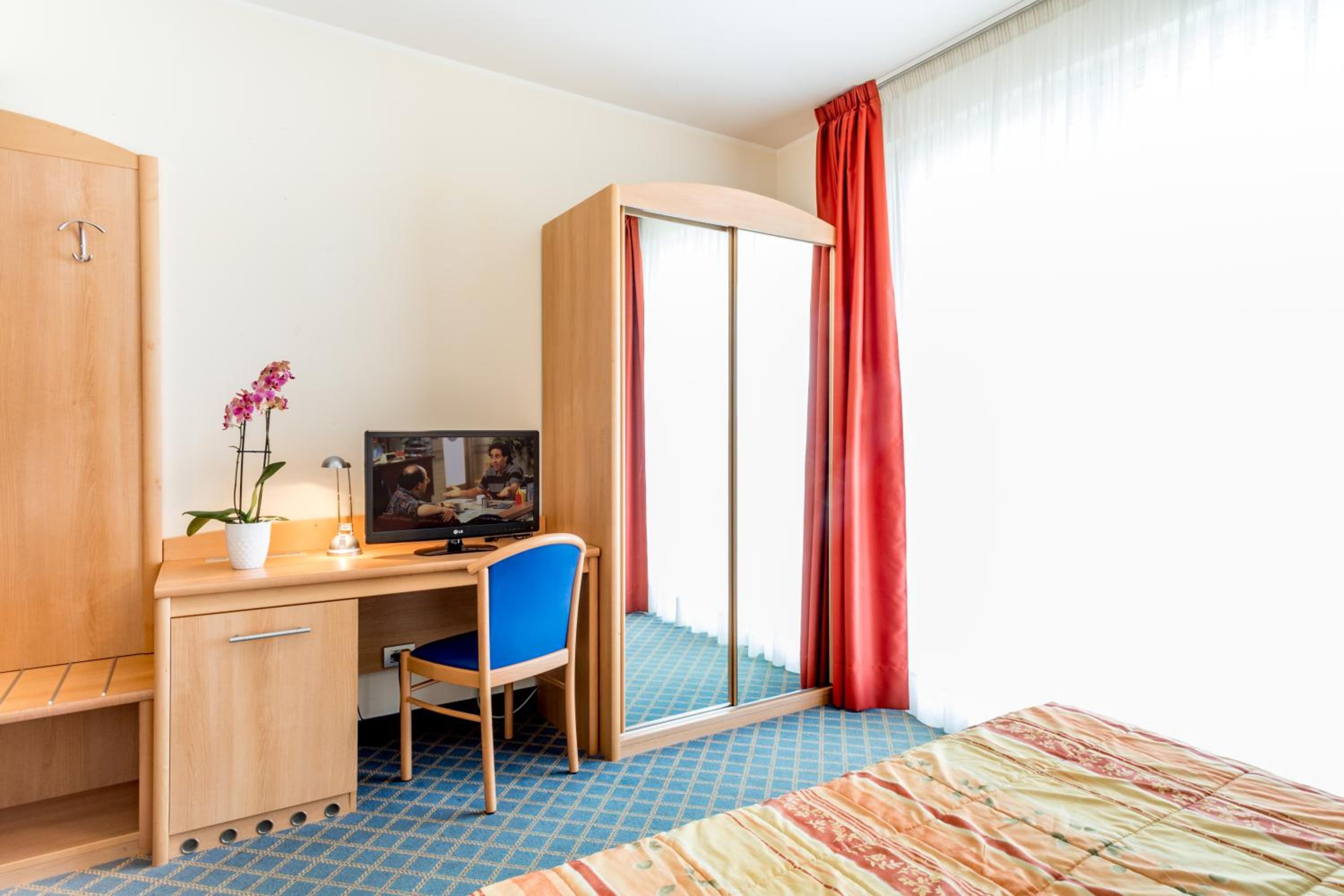 Double Room with Lake View