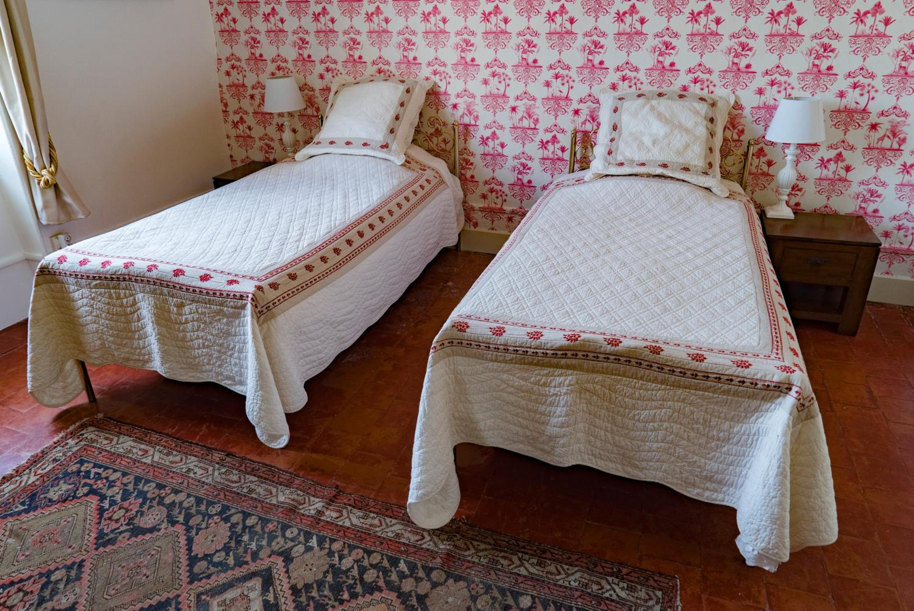 Twin Room - Photo 1