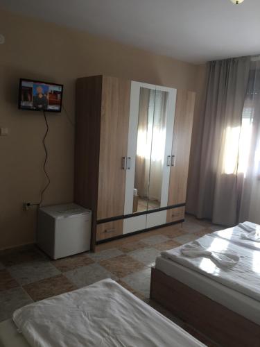 Triple Room with Balcony photo 1