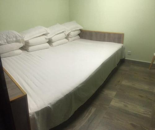 Triple Room with Shared Toilet photo 2