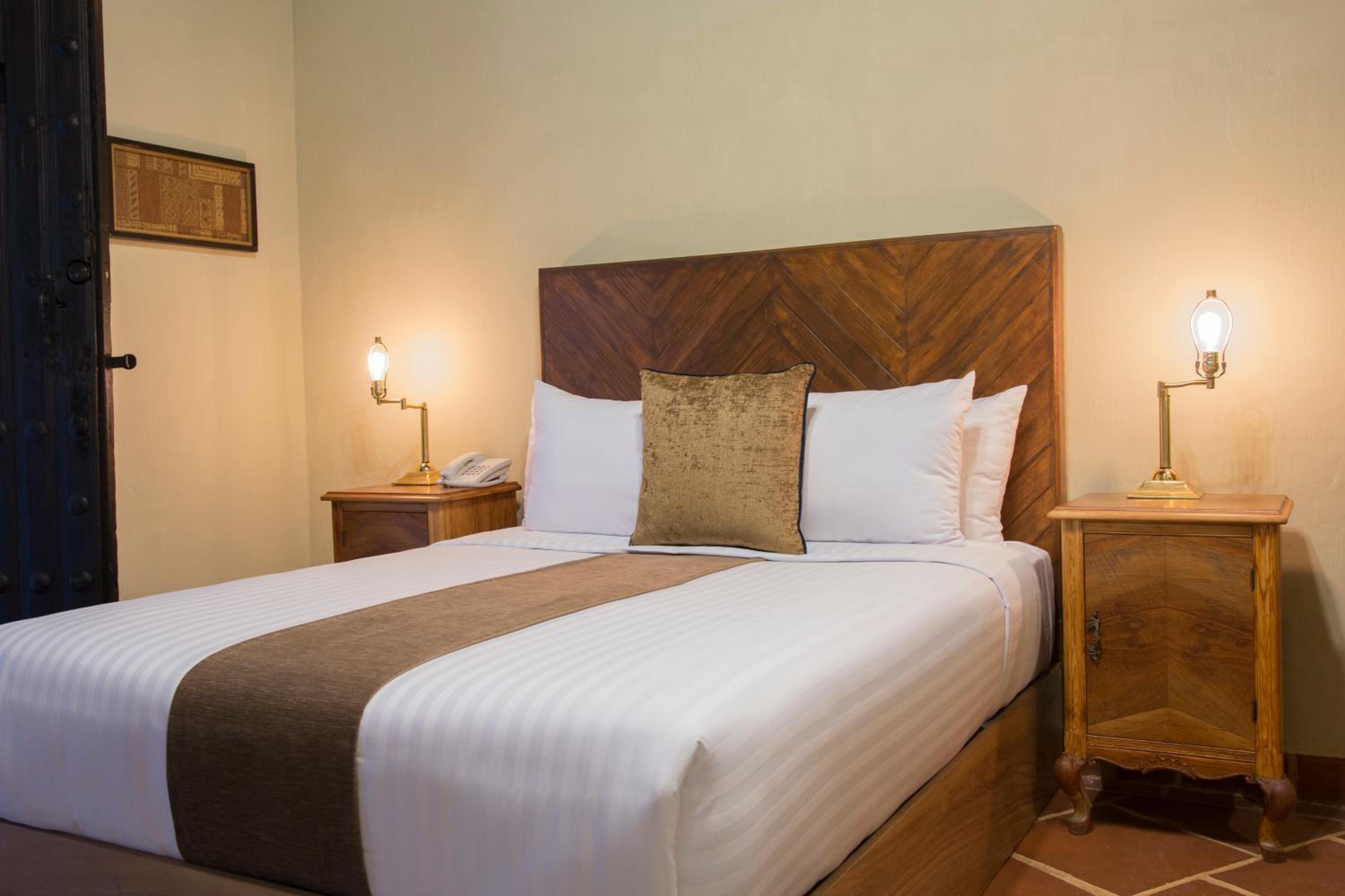 Deluxe King Room photo 2