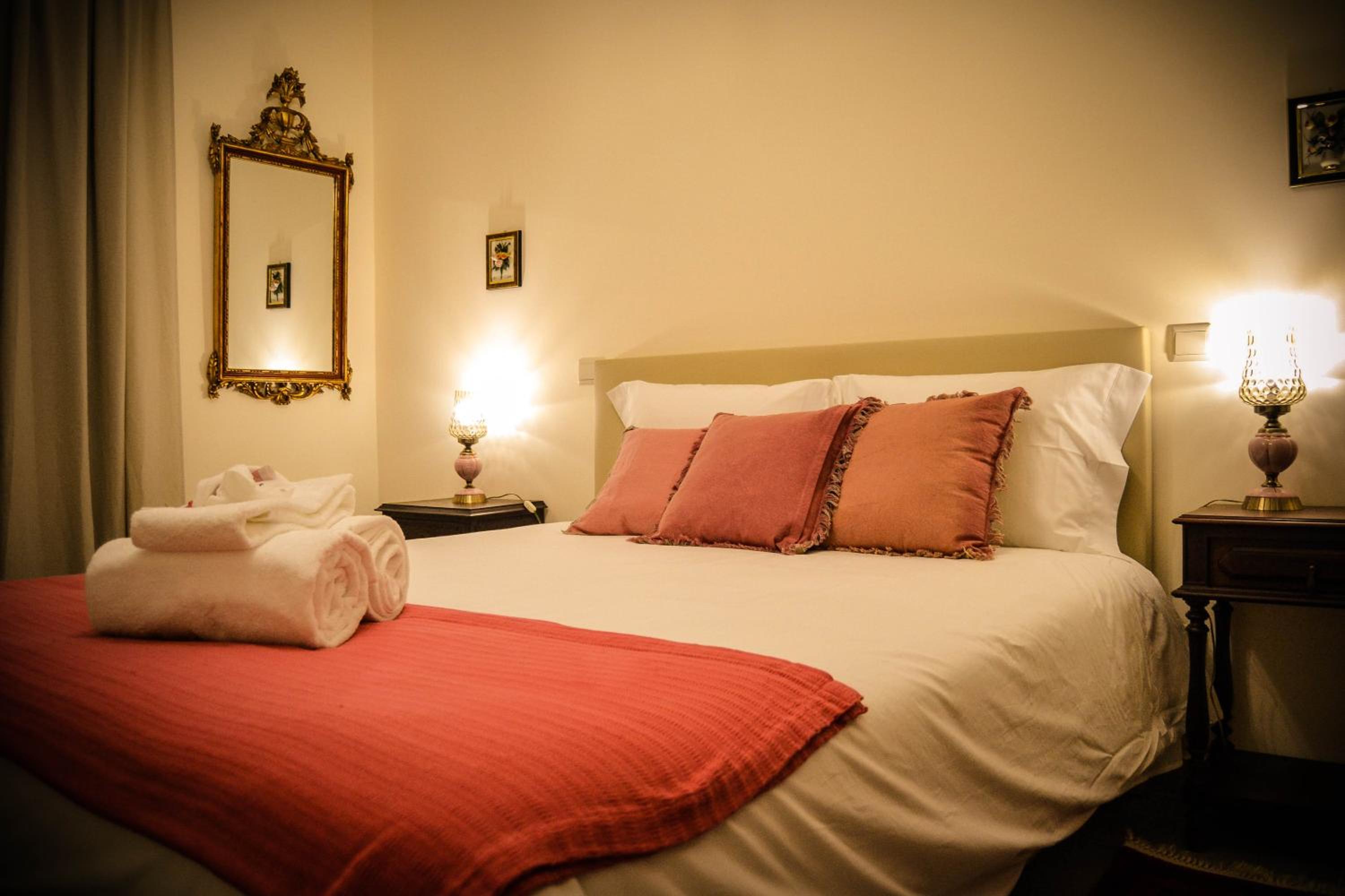 Double Room with Private External Bathroom photo 1