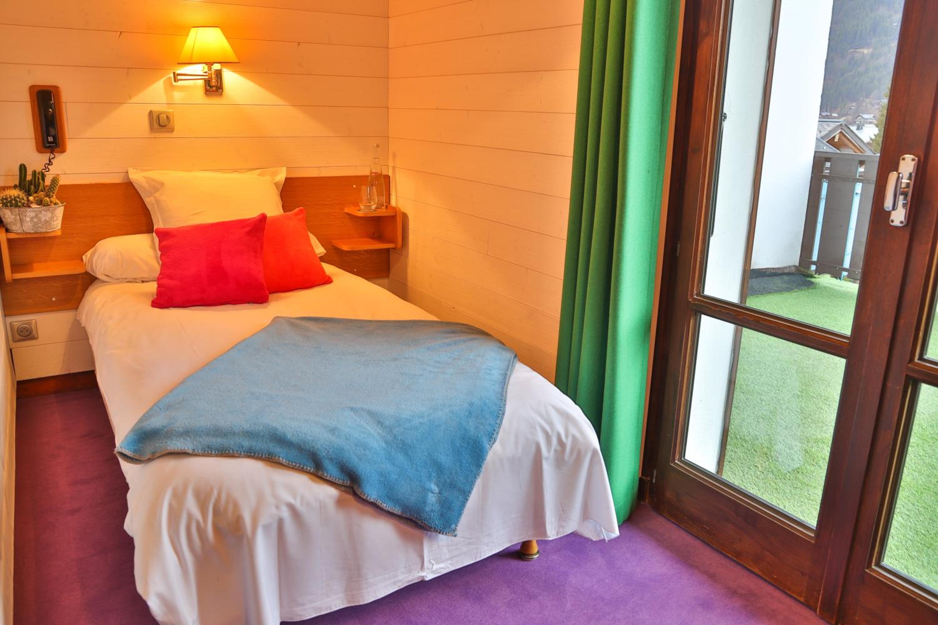 Single Room with Balcony photo 1