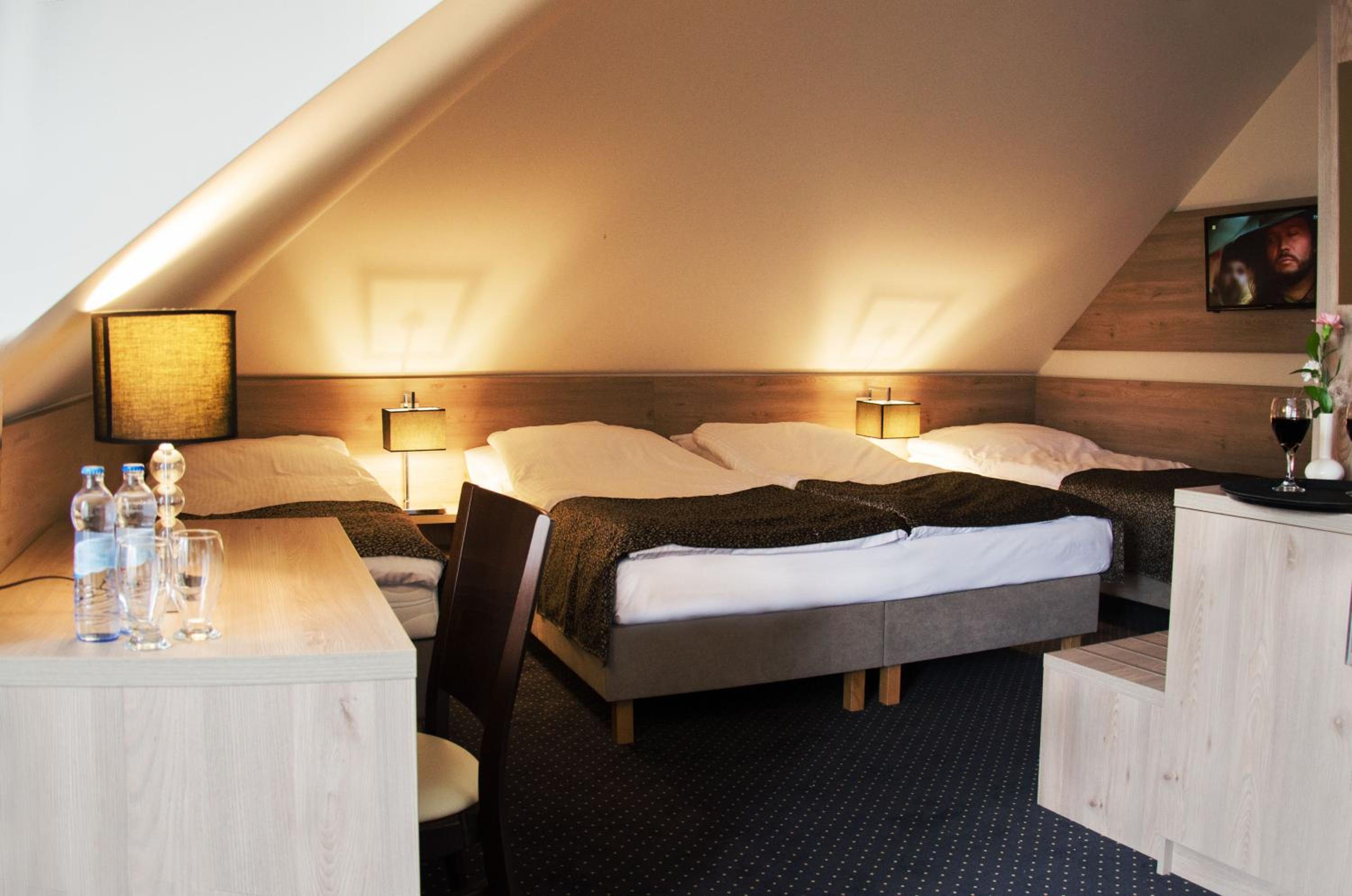 Superior Quadruple Room - Photo 1