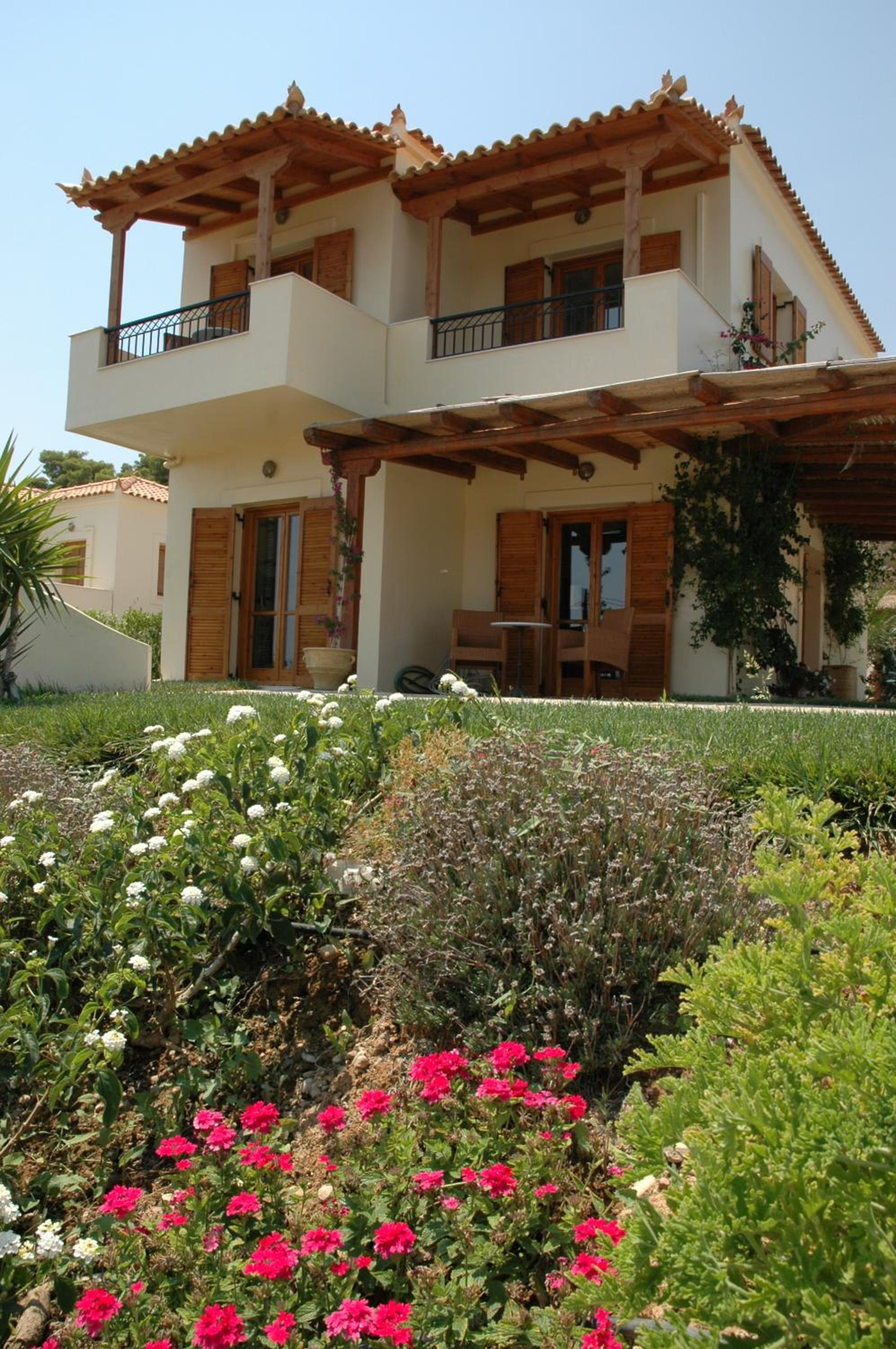 Villa photo 1