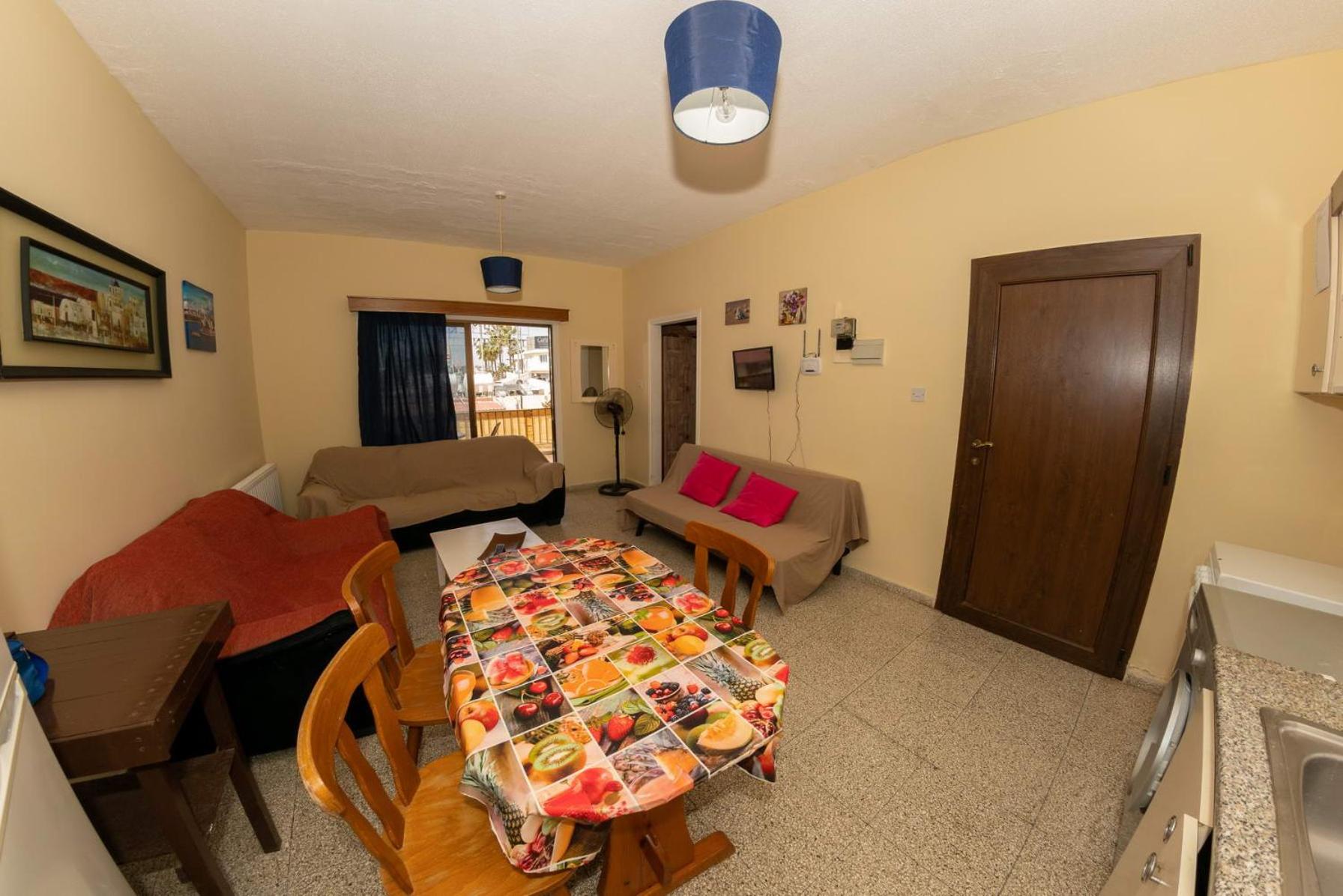Family Apartment with Balcony