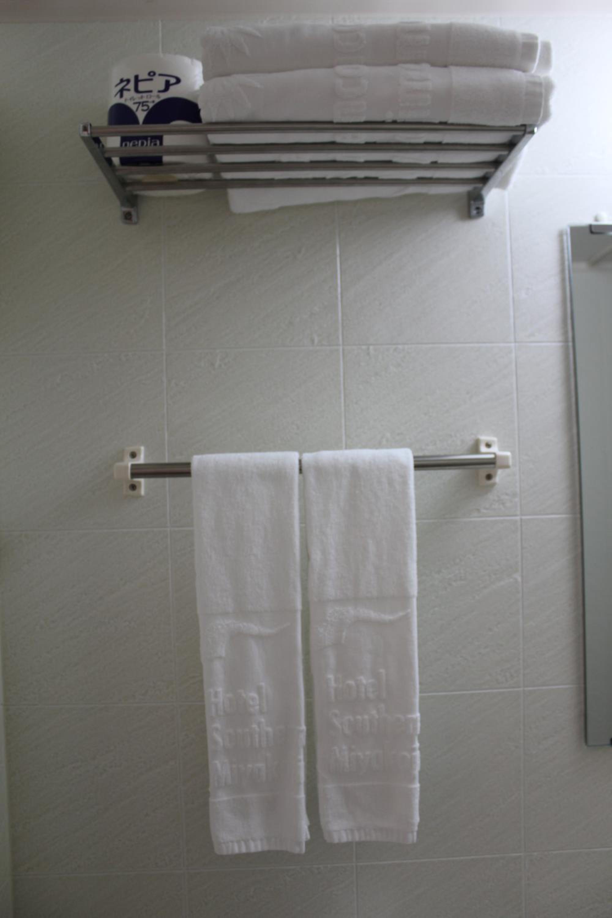 Double Room - Non-Smoking  photo 3