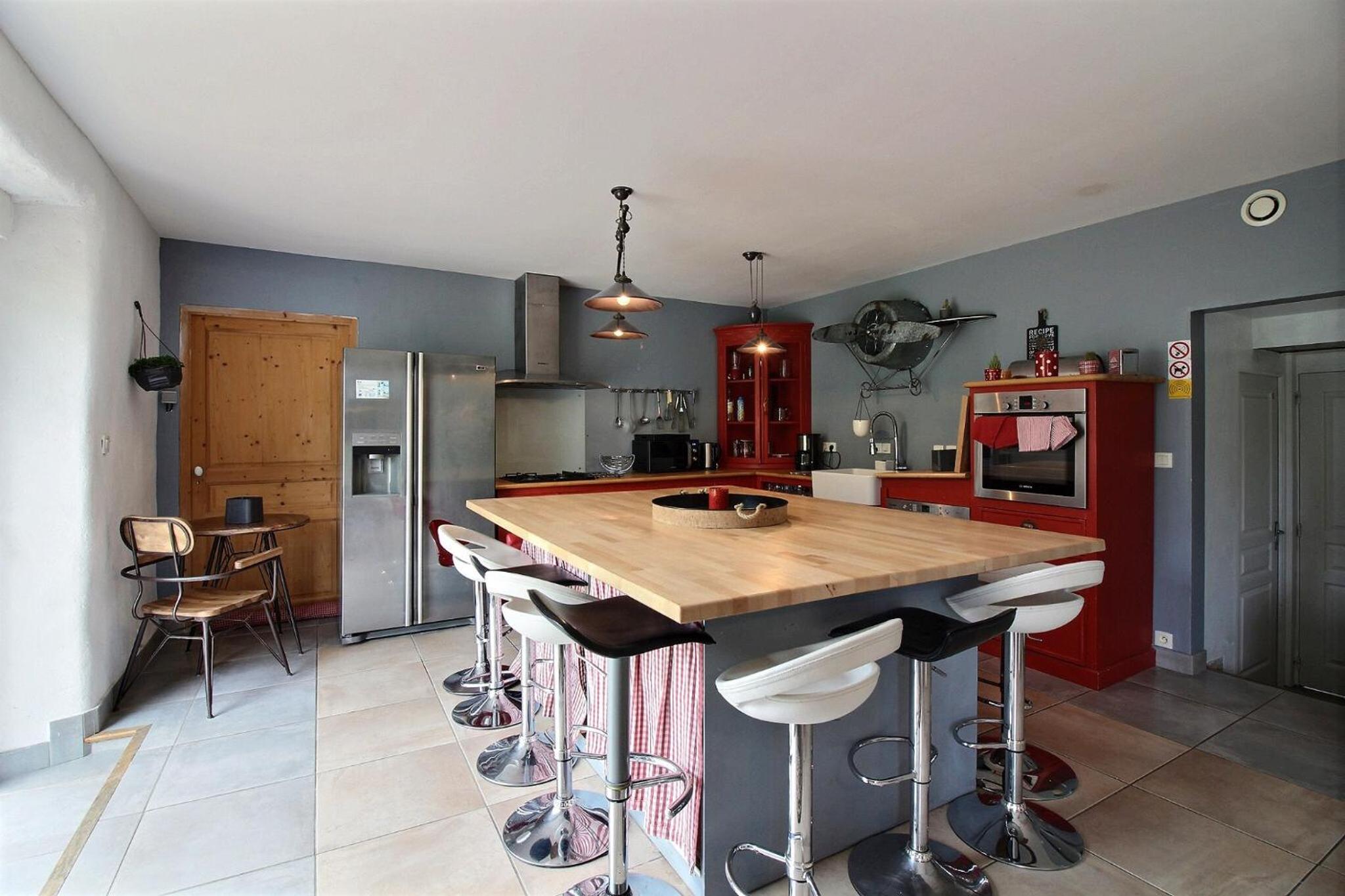 Three-Bedroom House - Photo 16