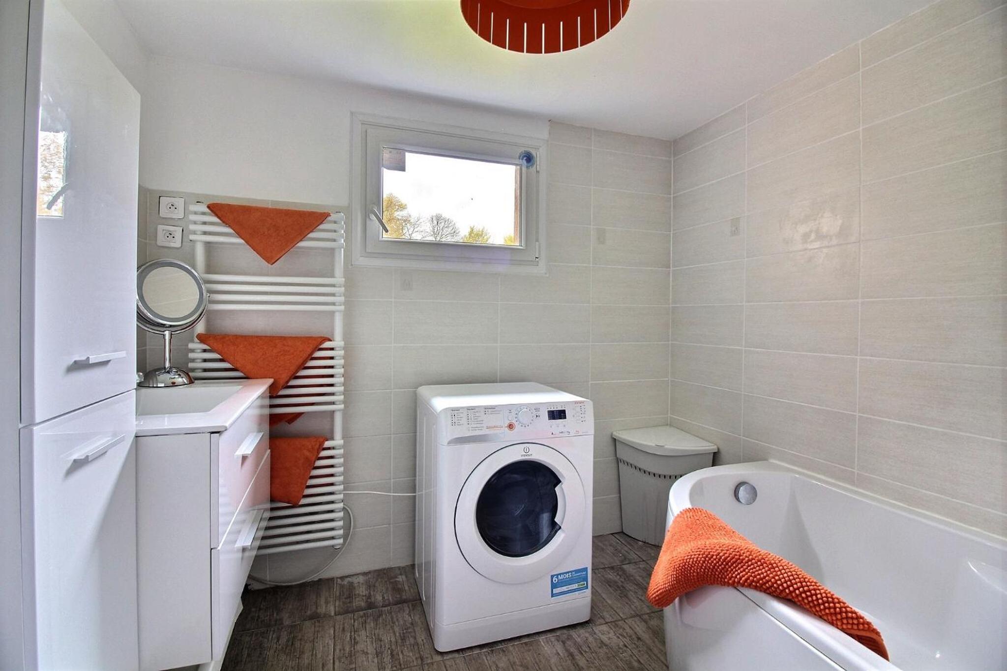 Three-Bedroom House - Photo 25