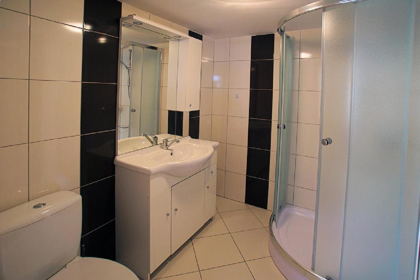 Apartment - Ground Floor photo 3