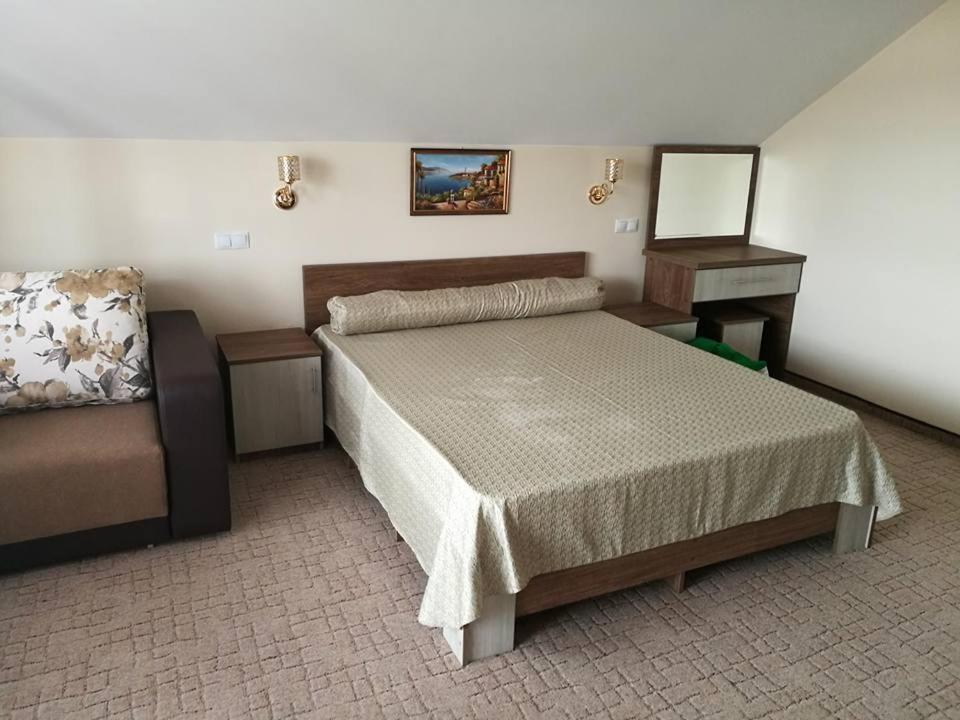 Double Room with Balcony photo 3