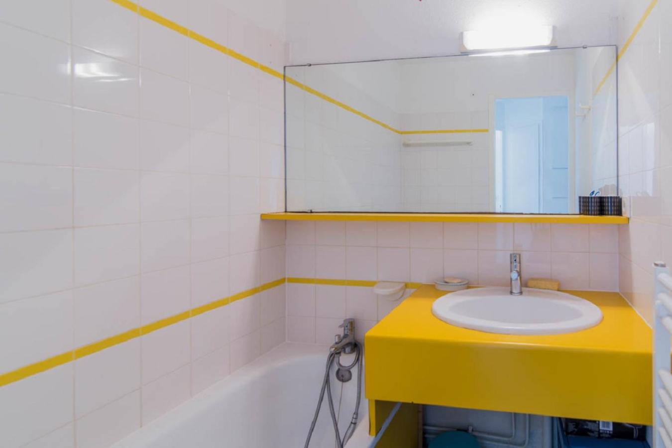 Budget One-Bedroom Apartment (5 People)