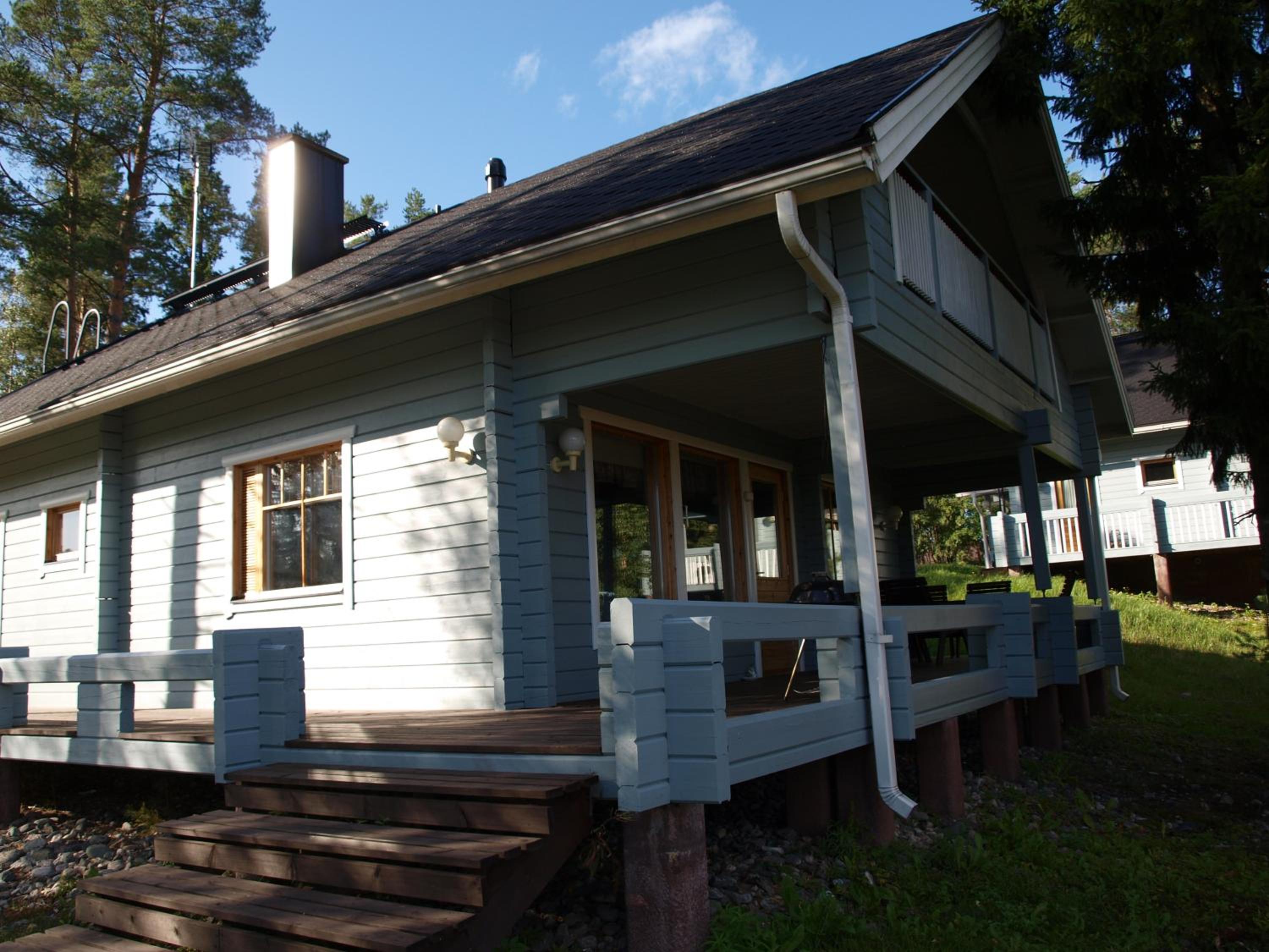 Large Four-Bedroom Cottage with Sauna photo 1