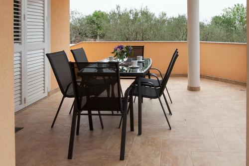 Villa with Sea View - Photo 30