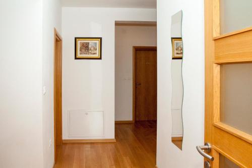 Villa with Sea View - Photo 41