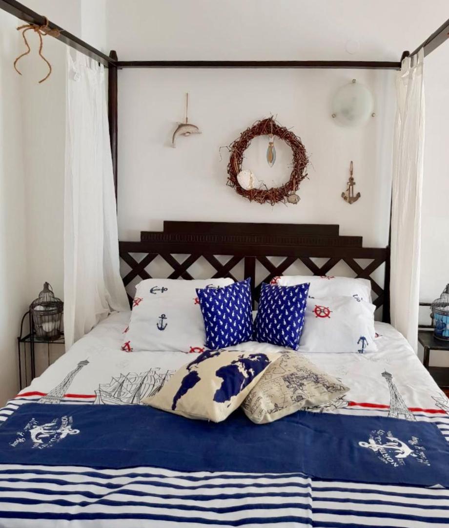One-Bedroom Apartment with Sea View photo 3