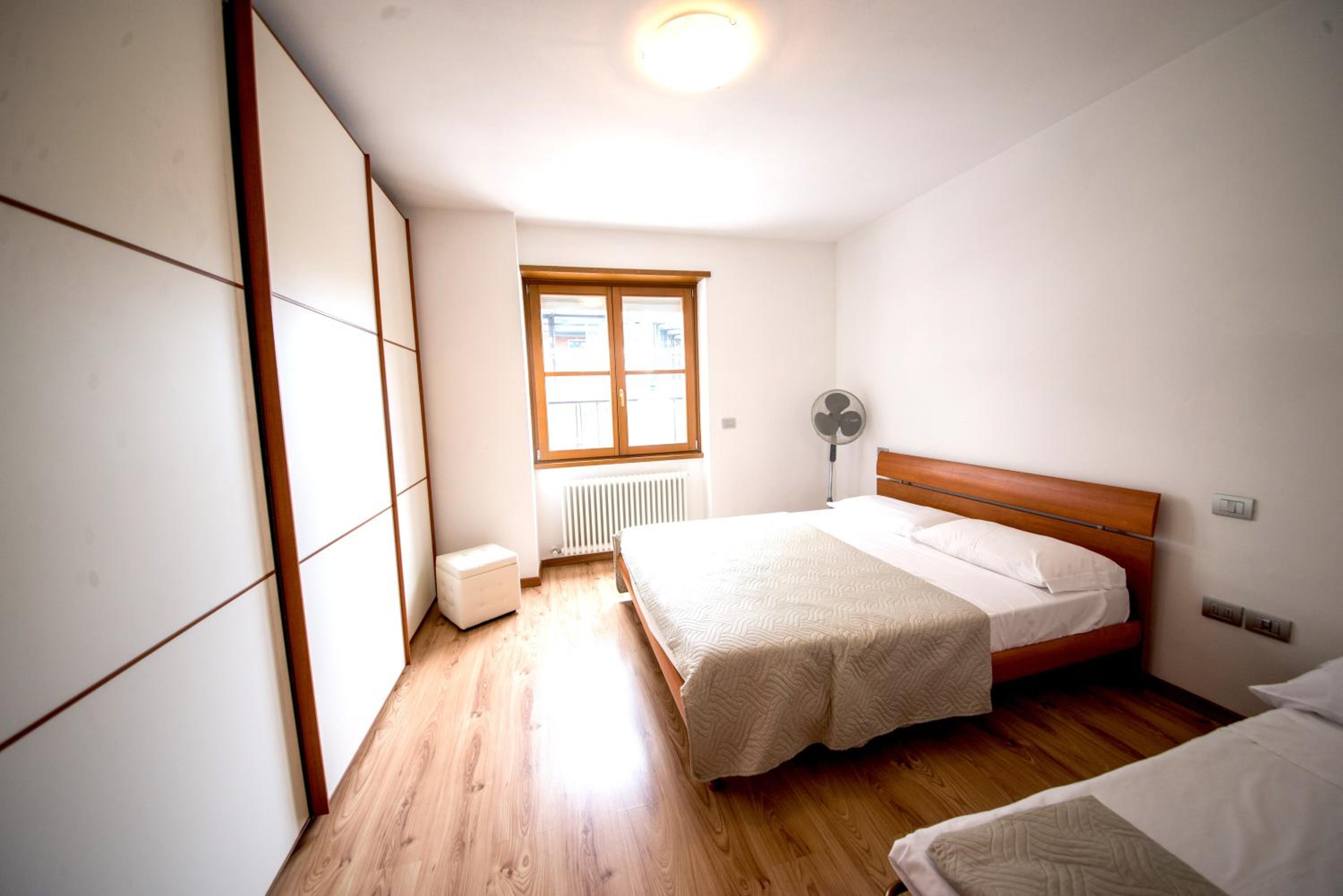 Two-Bedroom Apartment - Photo 2