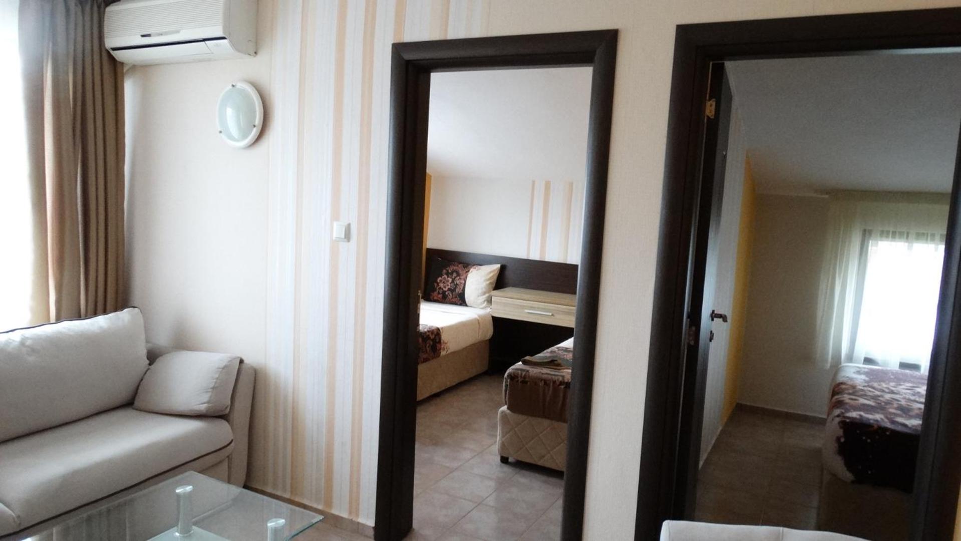 Two-Bedroom Suite - Photo 12