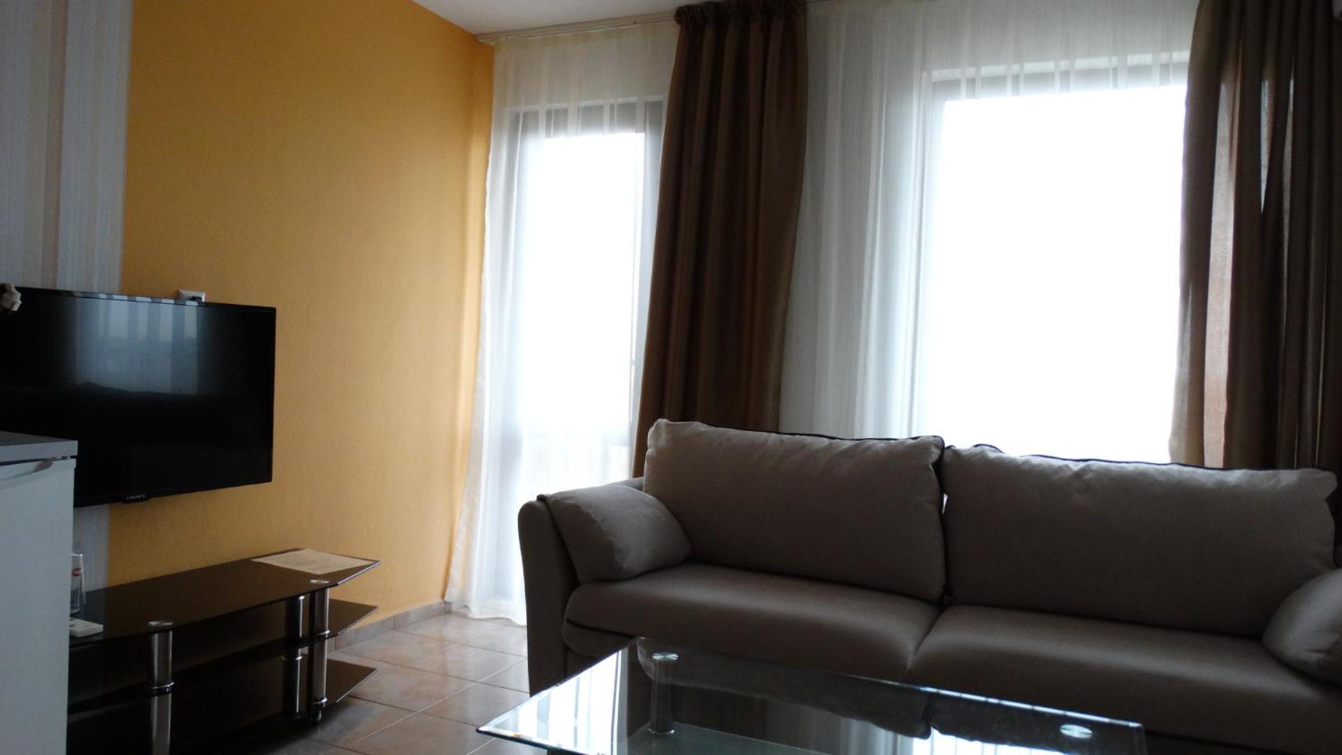 Two-Bedroom Suite - Photo 11