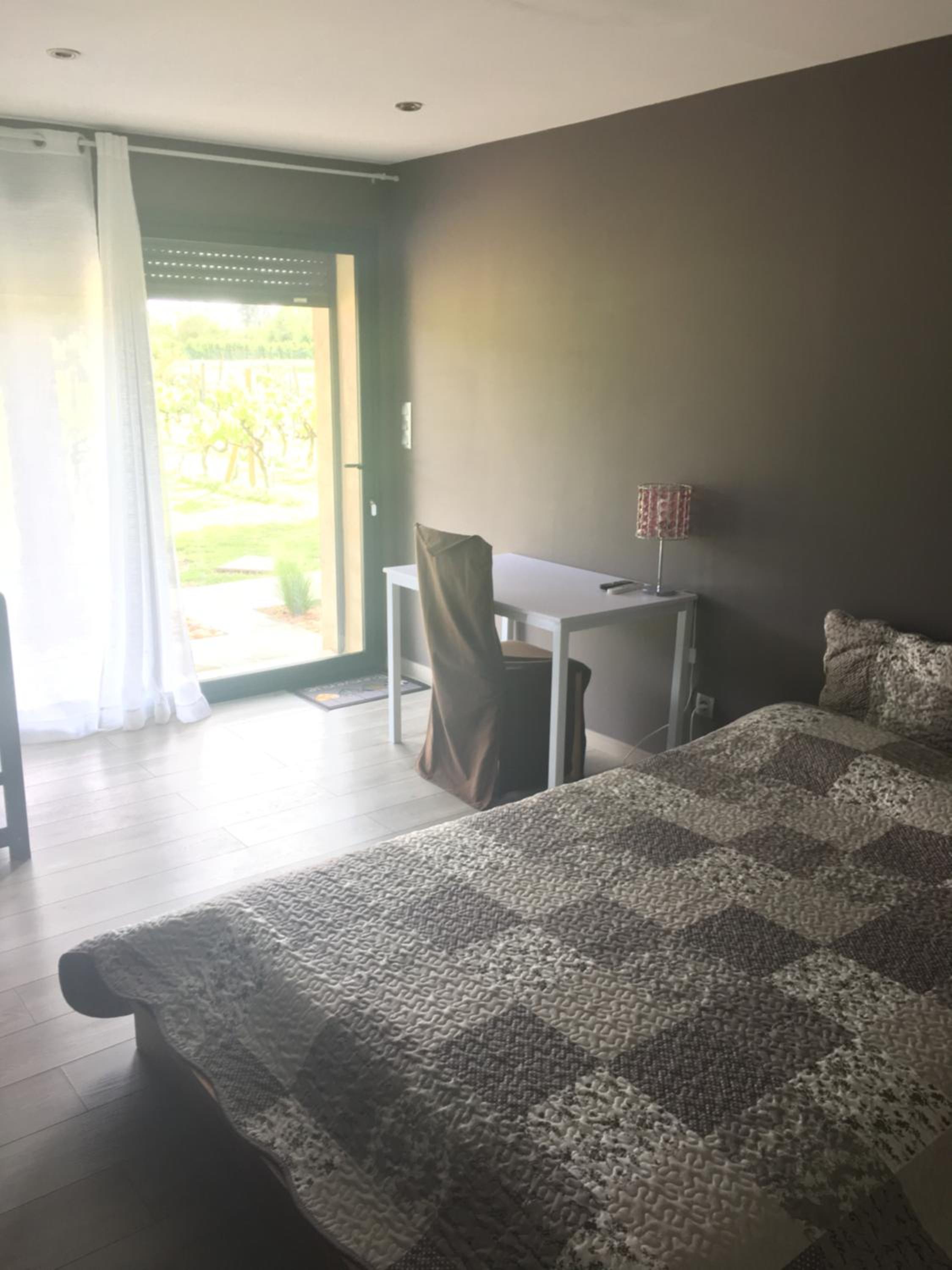 Double Room with Garden View - Photo 4