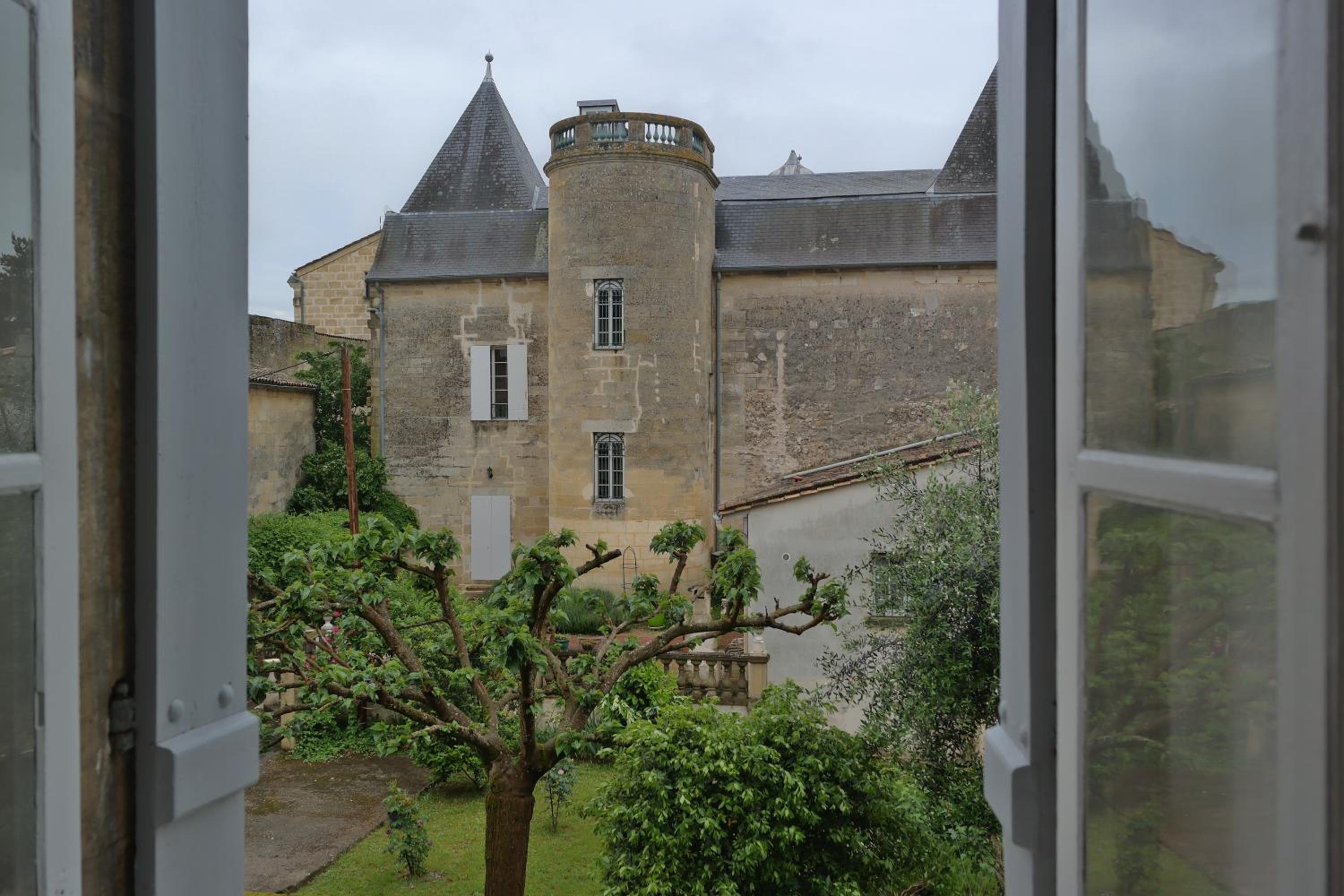 Deluxe Double Room with Castle View