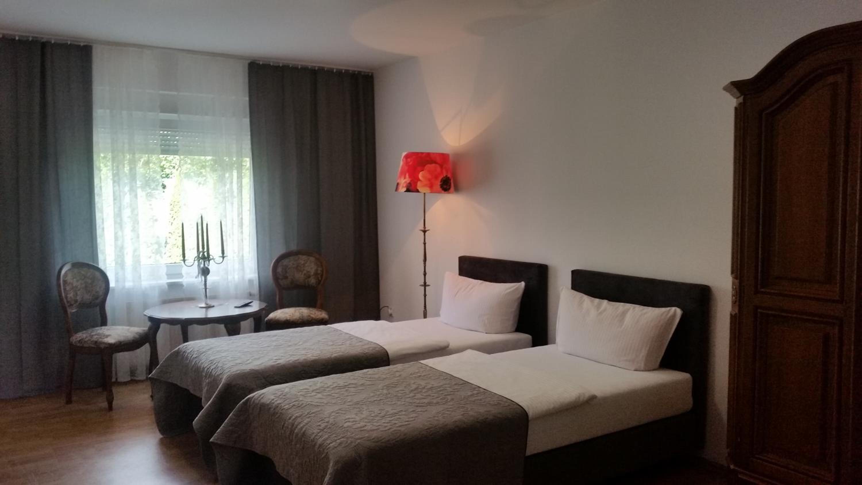 Deluxe Double or Twin Room photo 3