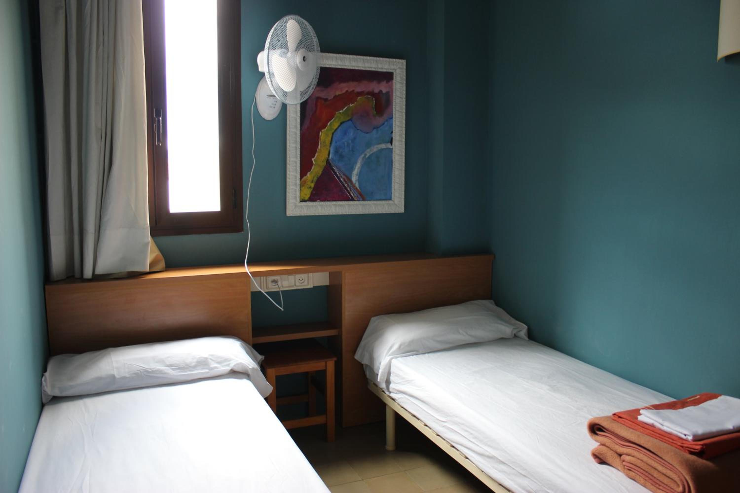 Double Room with Shared Bathroom photo 1