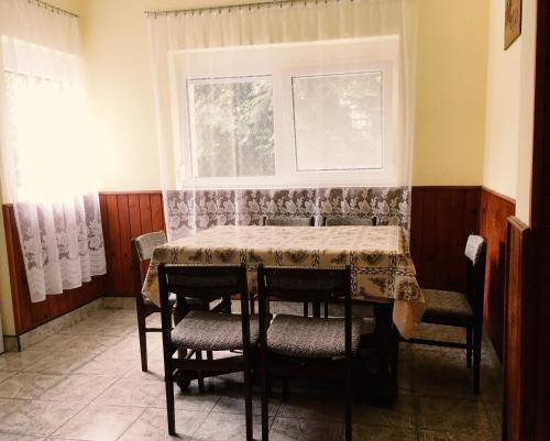 Two-Bedroom Apartment - Photo 9