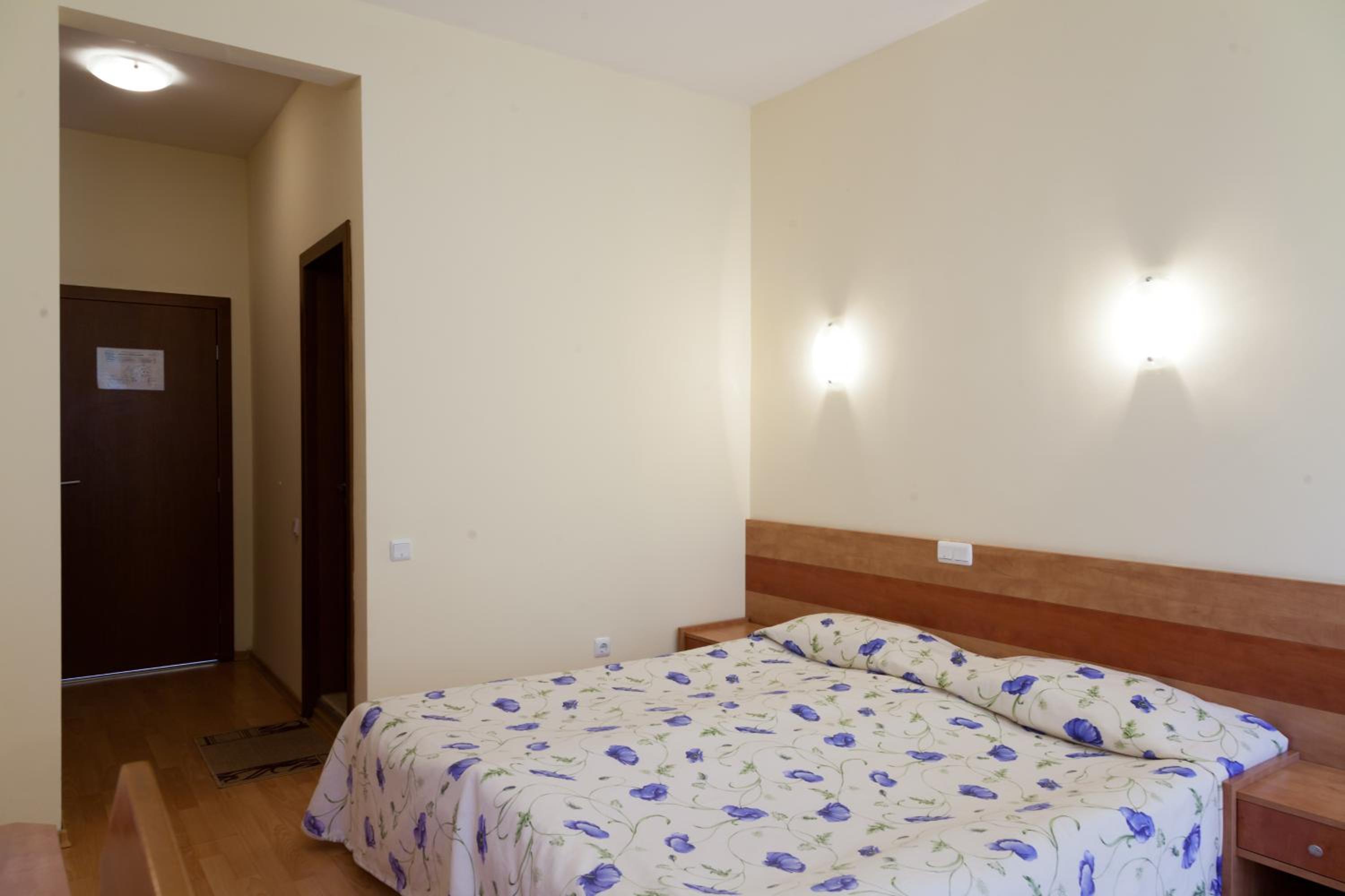 Double Room with Balcony photo 3