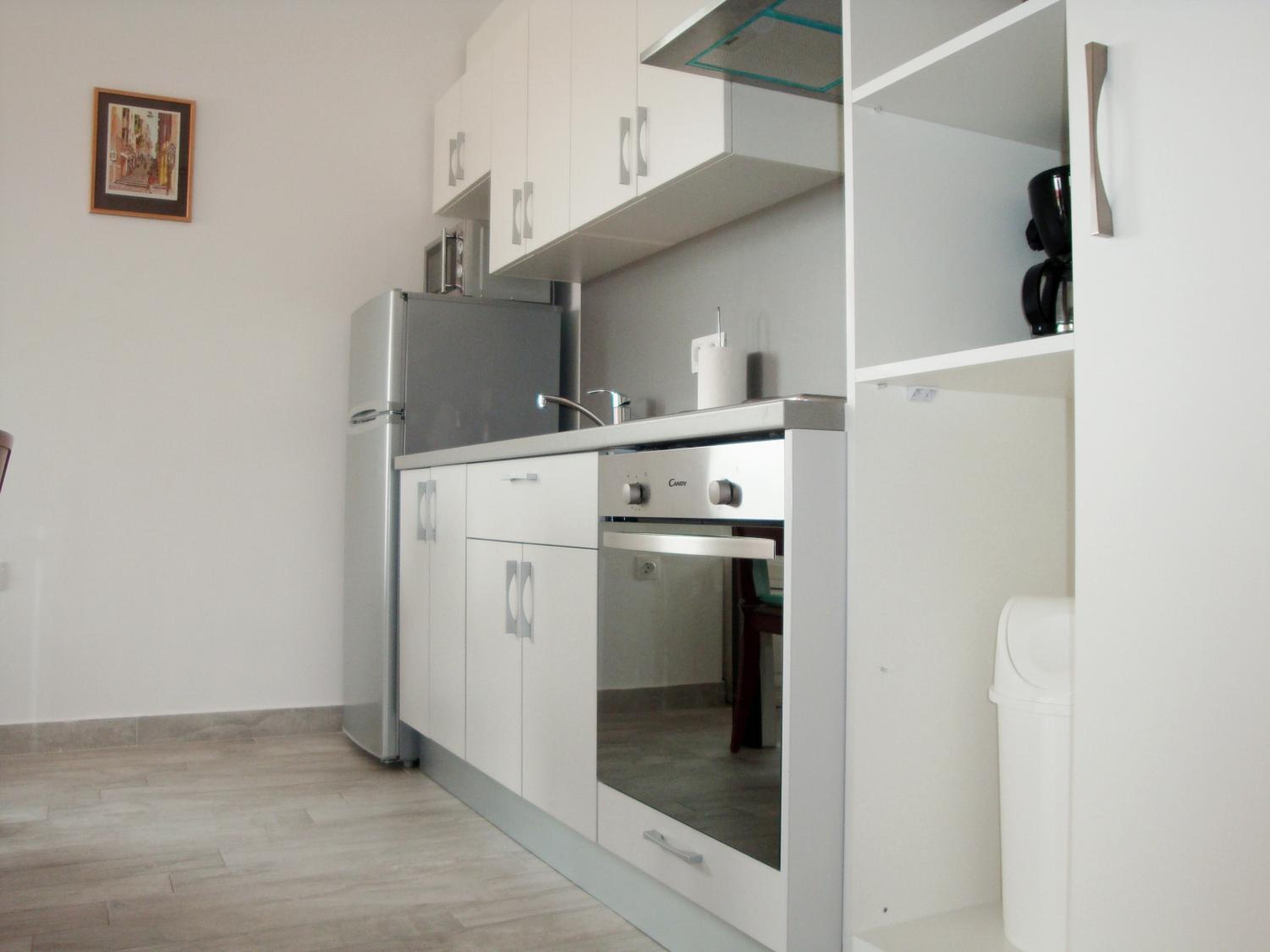 Apartment photo 1
