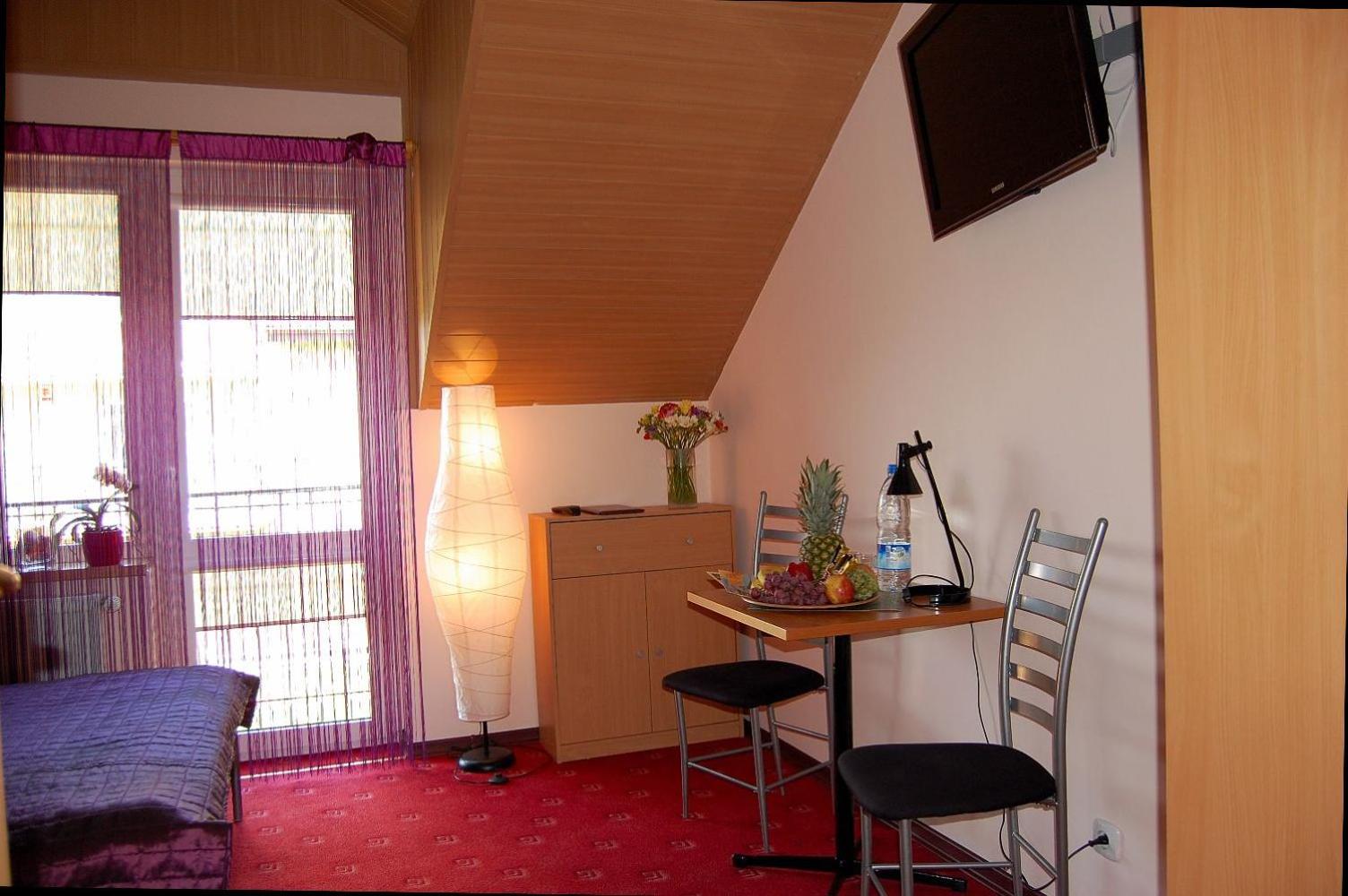 Double Room with Private Bathroom photo 3