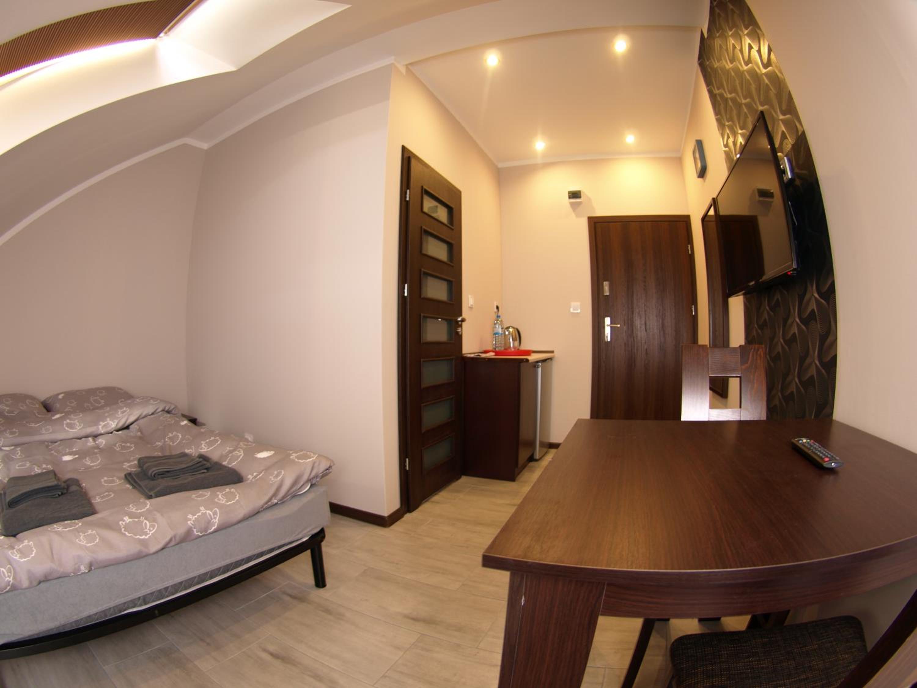 Double Room - Photo 2