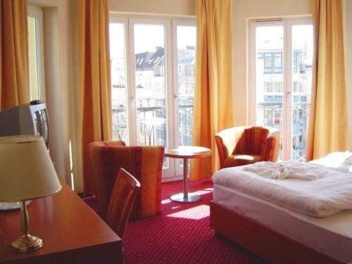 Single Room photo 2