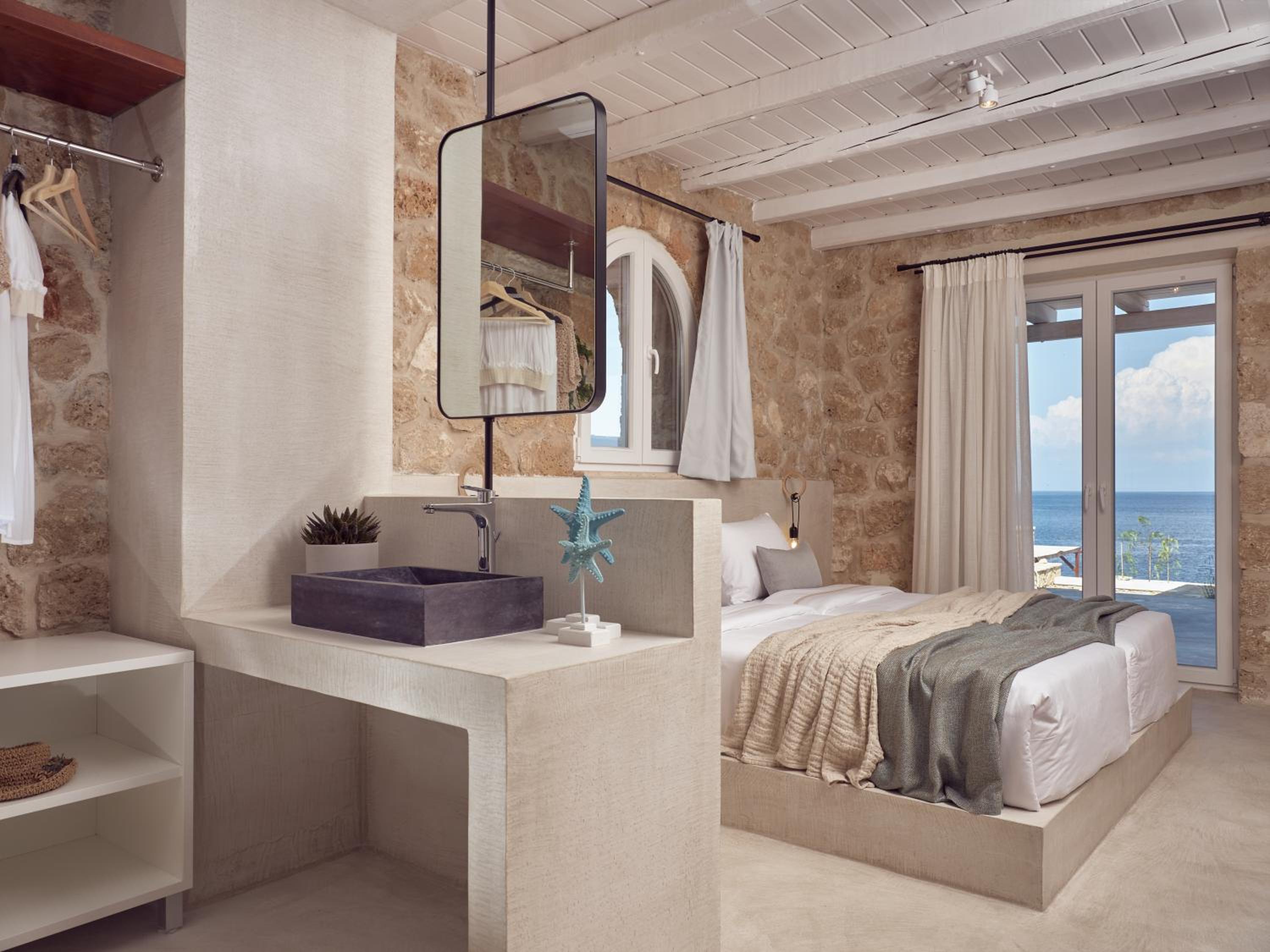 Villa photo 2