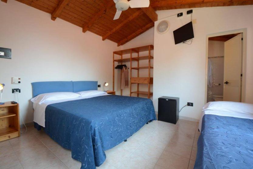 One-Bedroom Bungalow