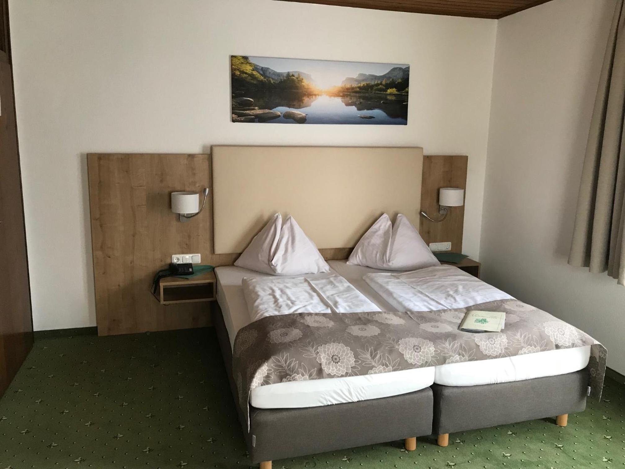 Deluxe Double Room photo 2