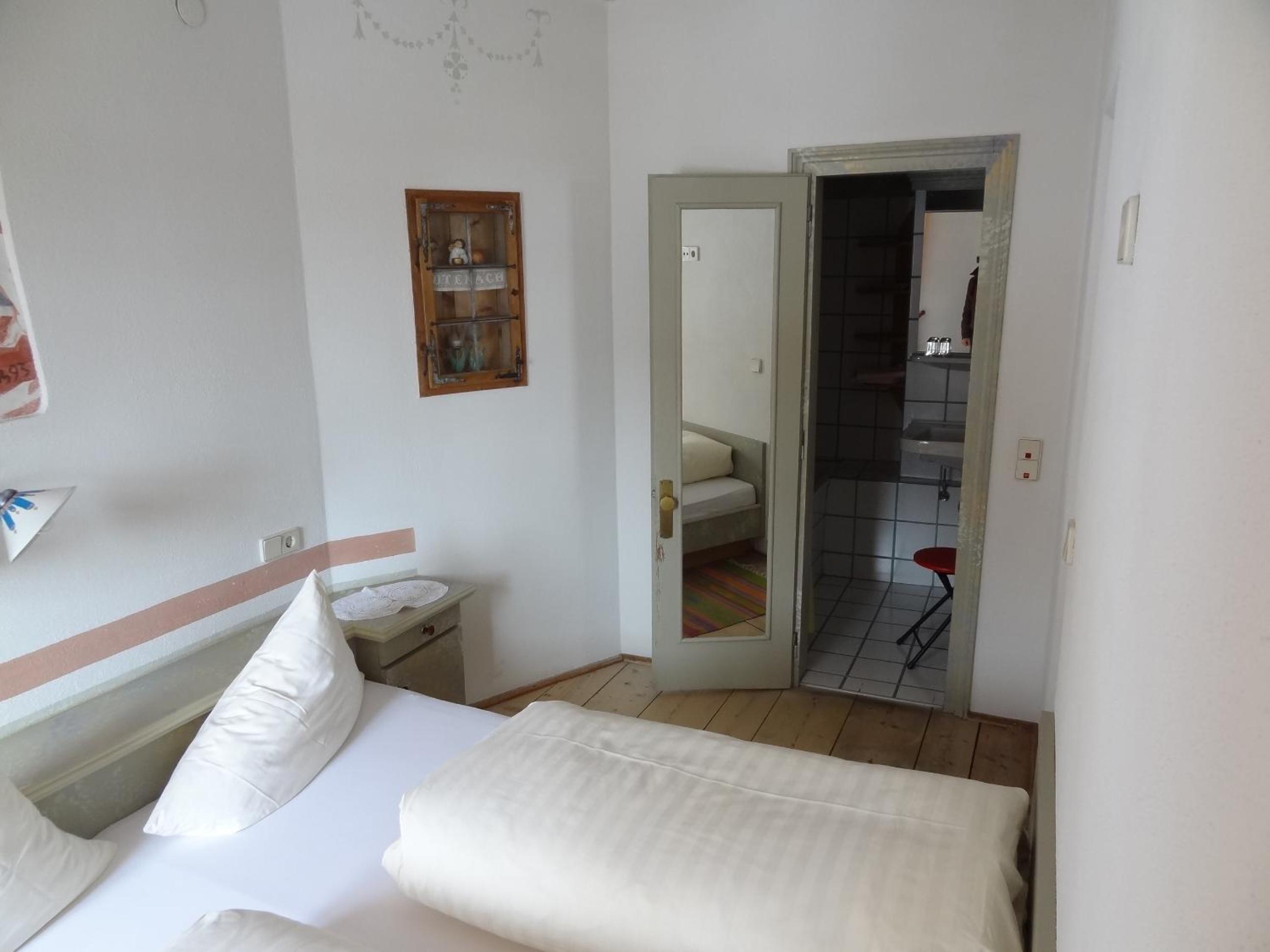 One-Bedroom Apartment (2 Adults + 2 Children)