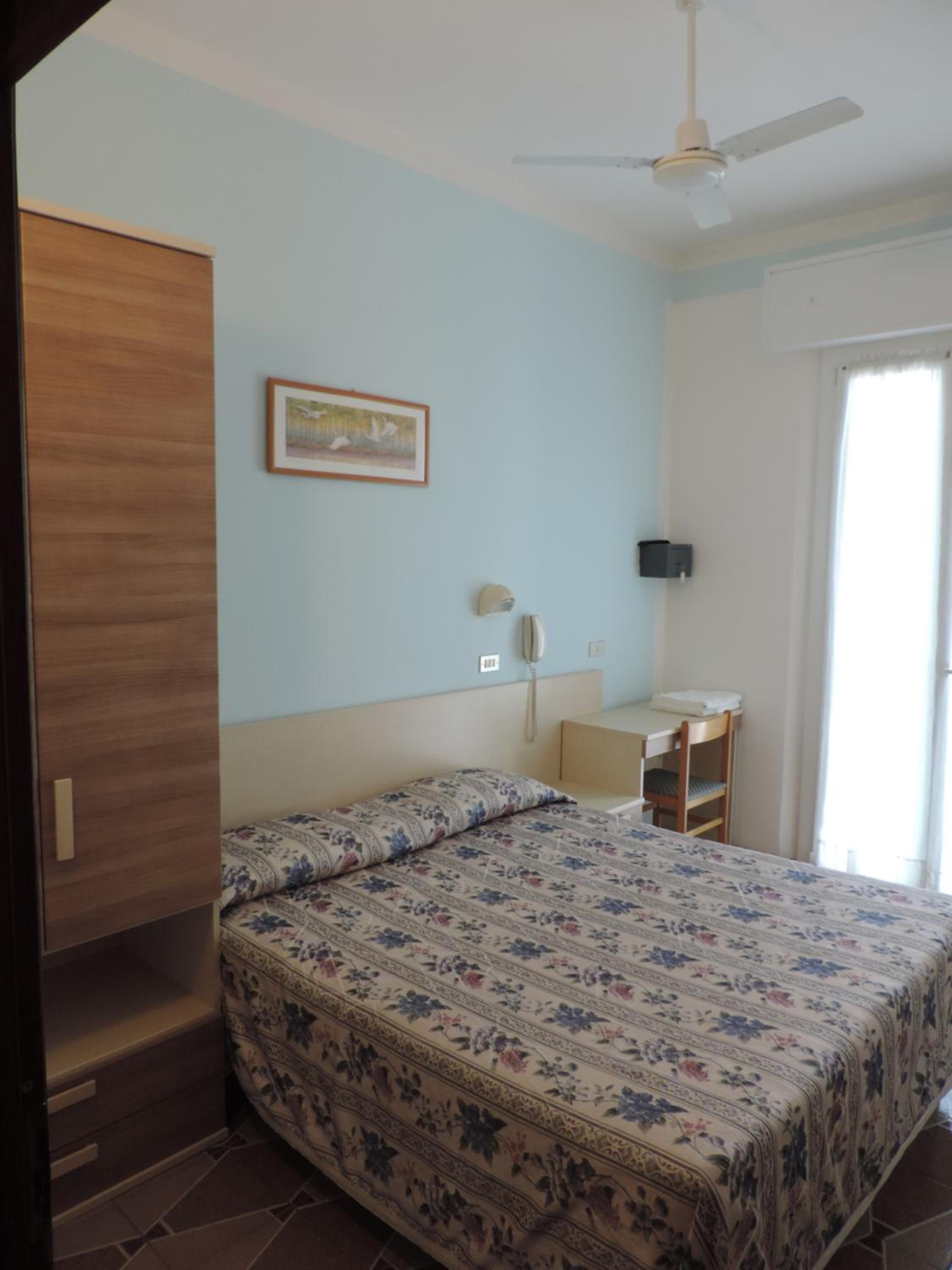 Double Room - Photo 2