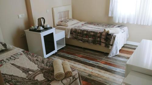 Standard Twin Room photo 2