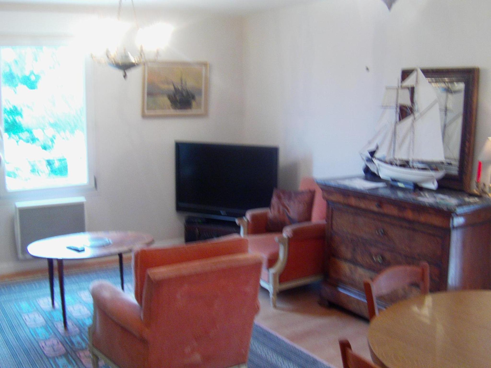 Apartment with Sea View - Photo 5